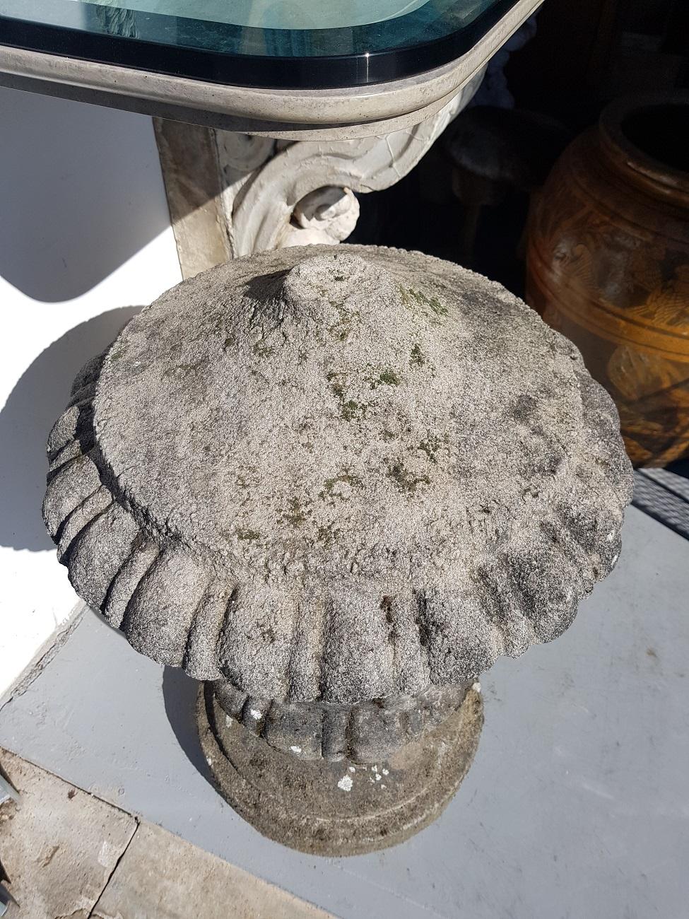 Early 20th Century Cast Stone Garden Urn with Acanthus Leaves In Good Condition For Sale In Raalte, NL