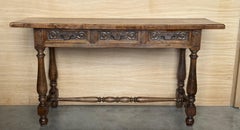Early 20th Century Catalan Spanish Carved Walnut Console Table with Thre Drawers