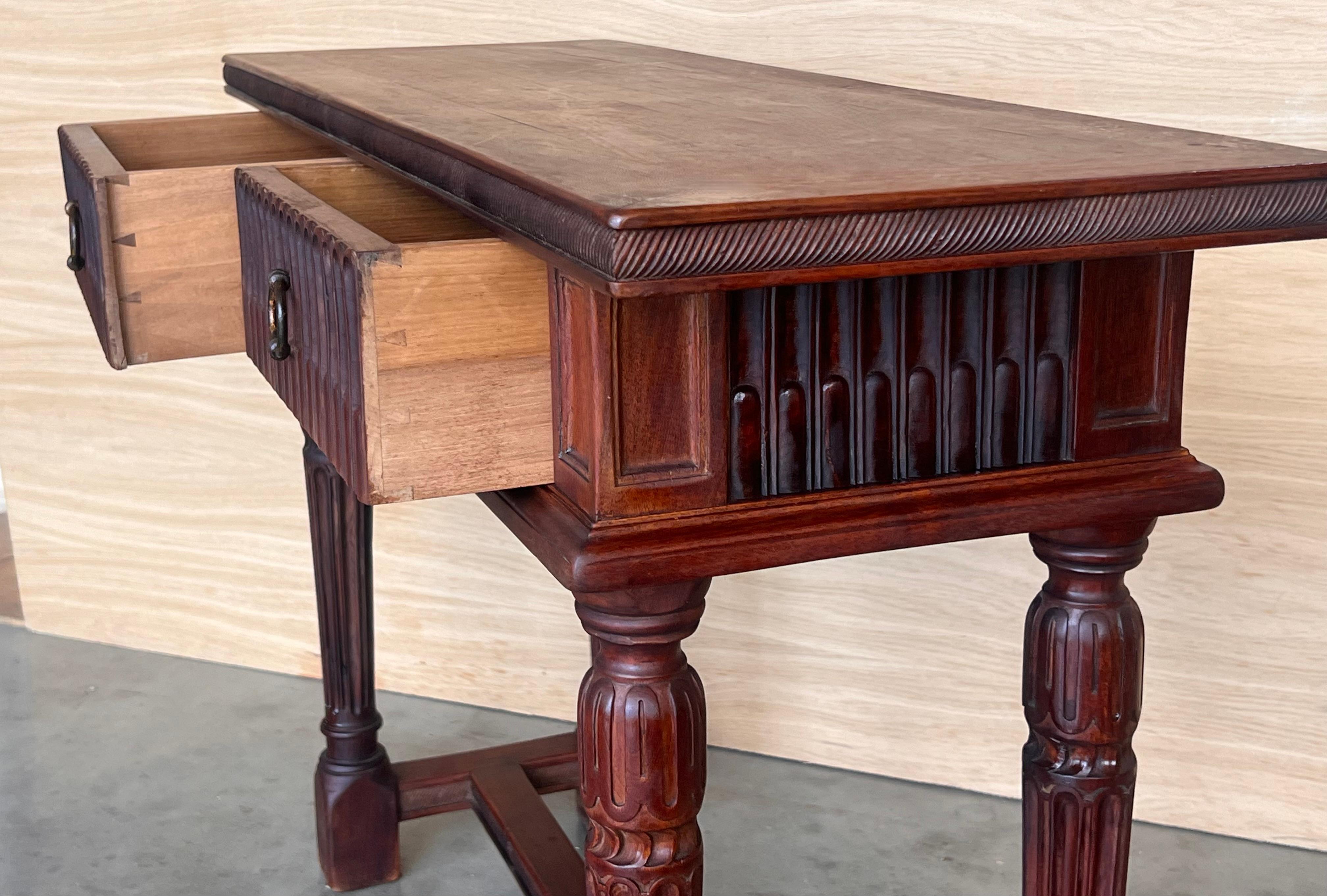 Early 20th Century Catalan Spanish Carved Walnut Console Table with Two Drawers For Sale 10