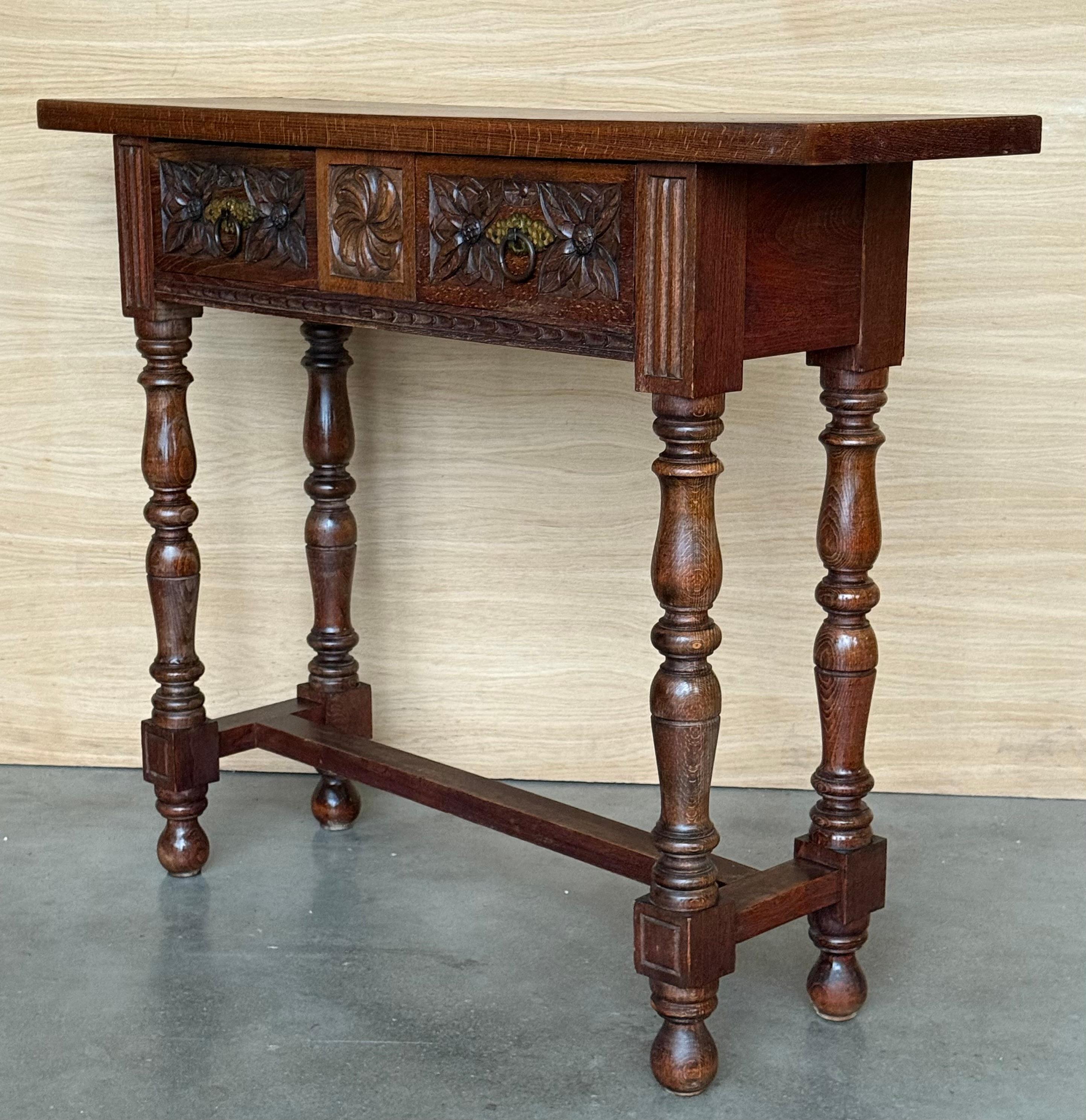 Early 20th Century Catalan Spanish Carved Walnut Console Table with Two Drawers For Sale 2