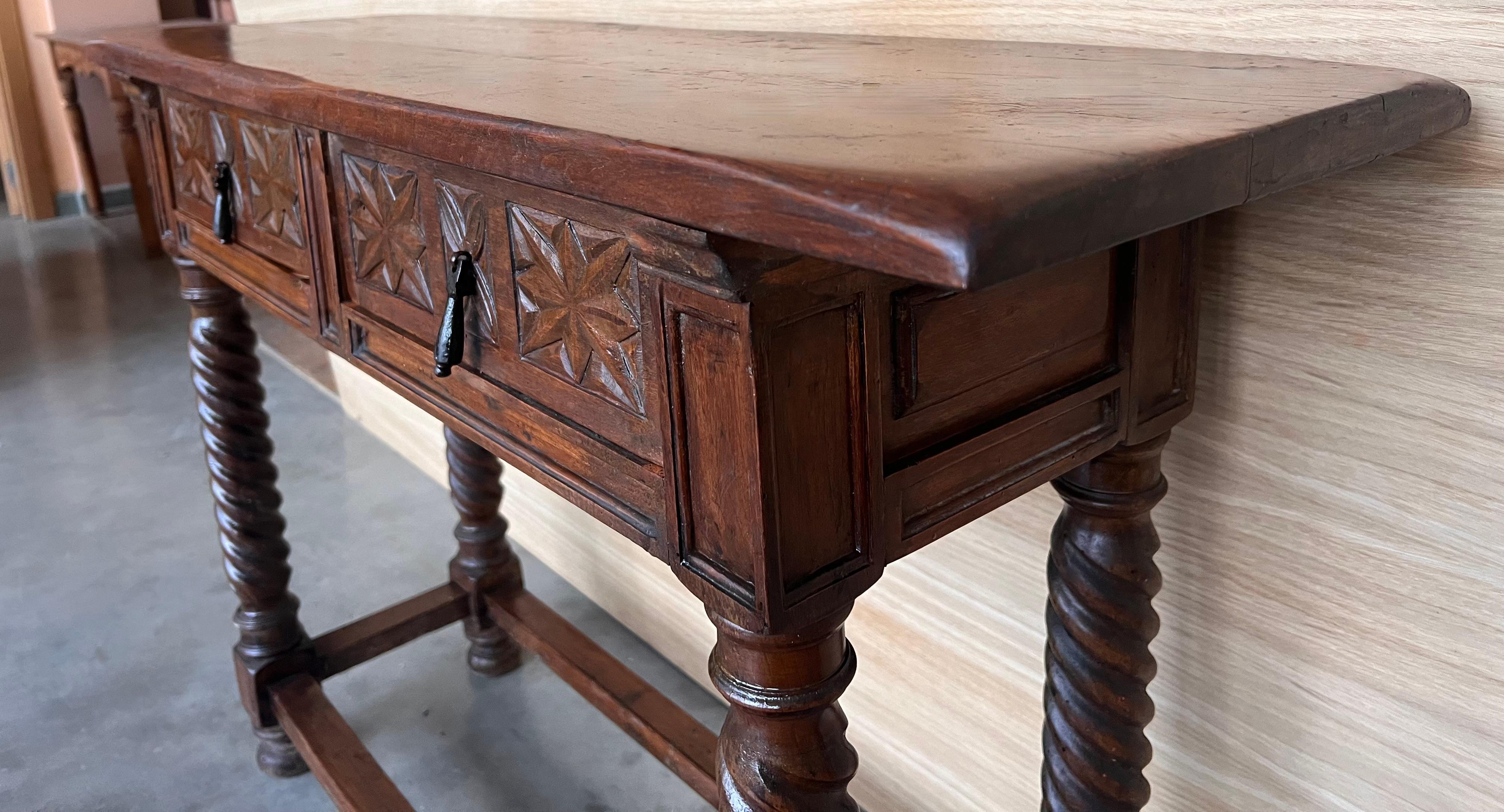 Early 20th Century Catalan Spanish Carved Walnut Console Table with Two Drawers For Sale 5