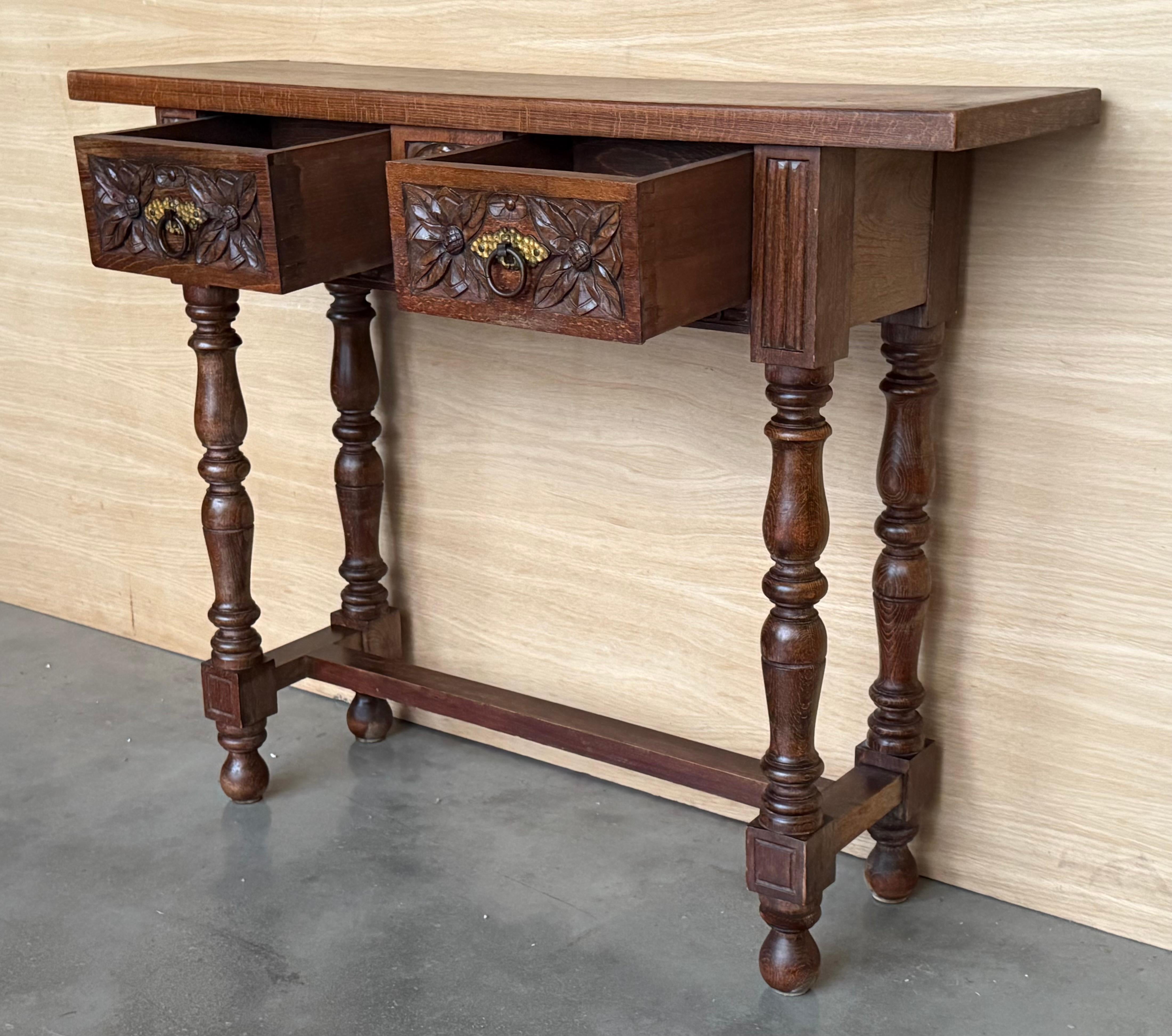 Early 20th Century Catalan Spanish Carved Walnut Console Table with Two Drawers For Sale 4