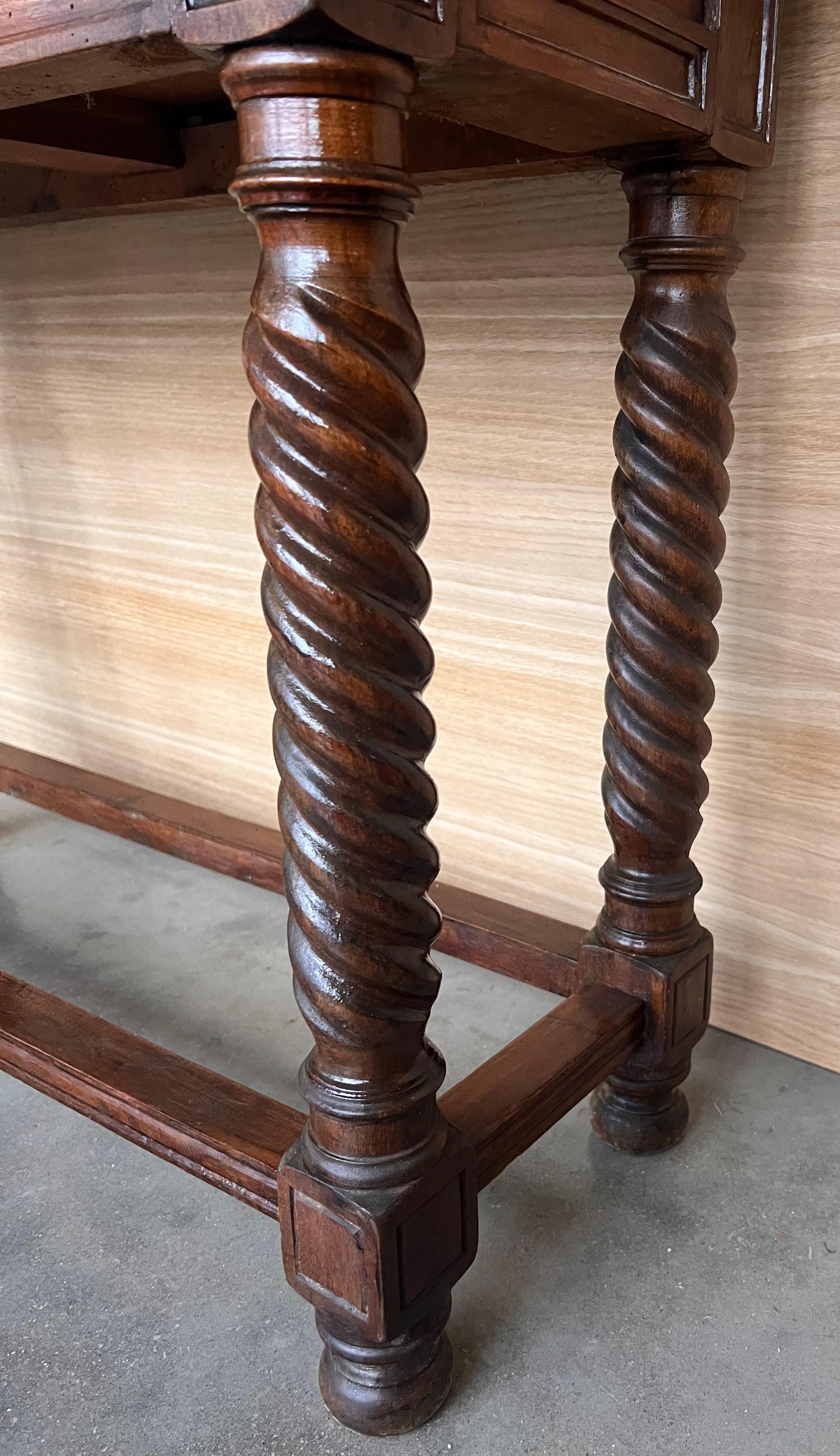 Early 20th Century Catalan Spanish Carved Walnut Console Table with Two Drawers For Sale 6