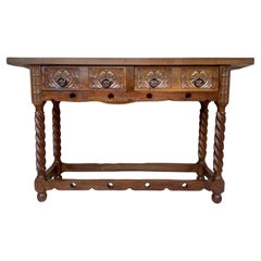 Console espagnole sculptée du début du 20e siècle avec deux tiroirs