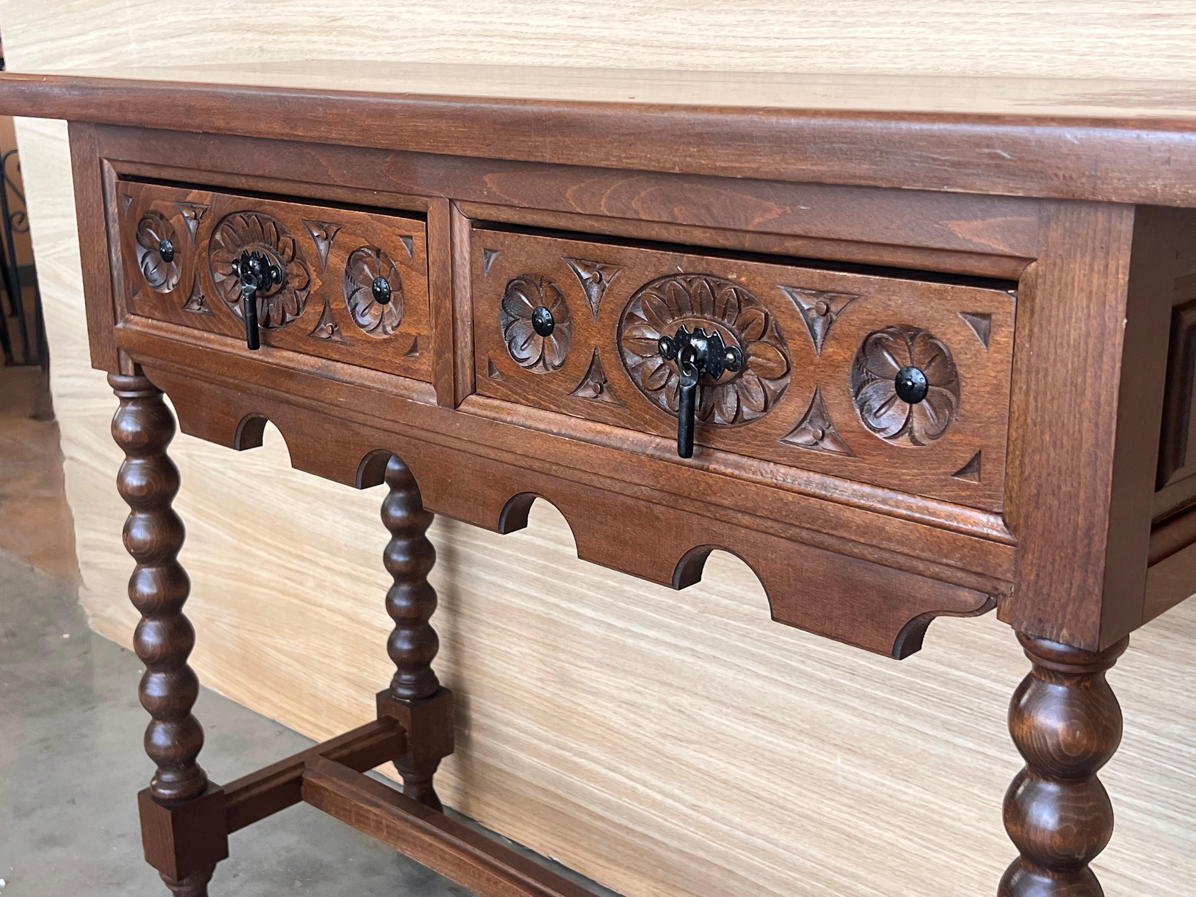 Early 20th Century Catalan Spanish Hand Carved Walnut Console Table 6