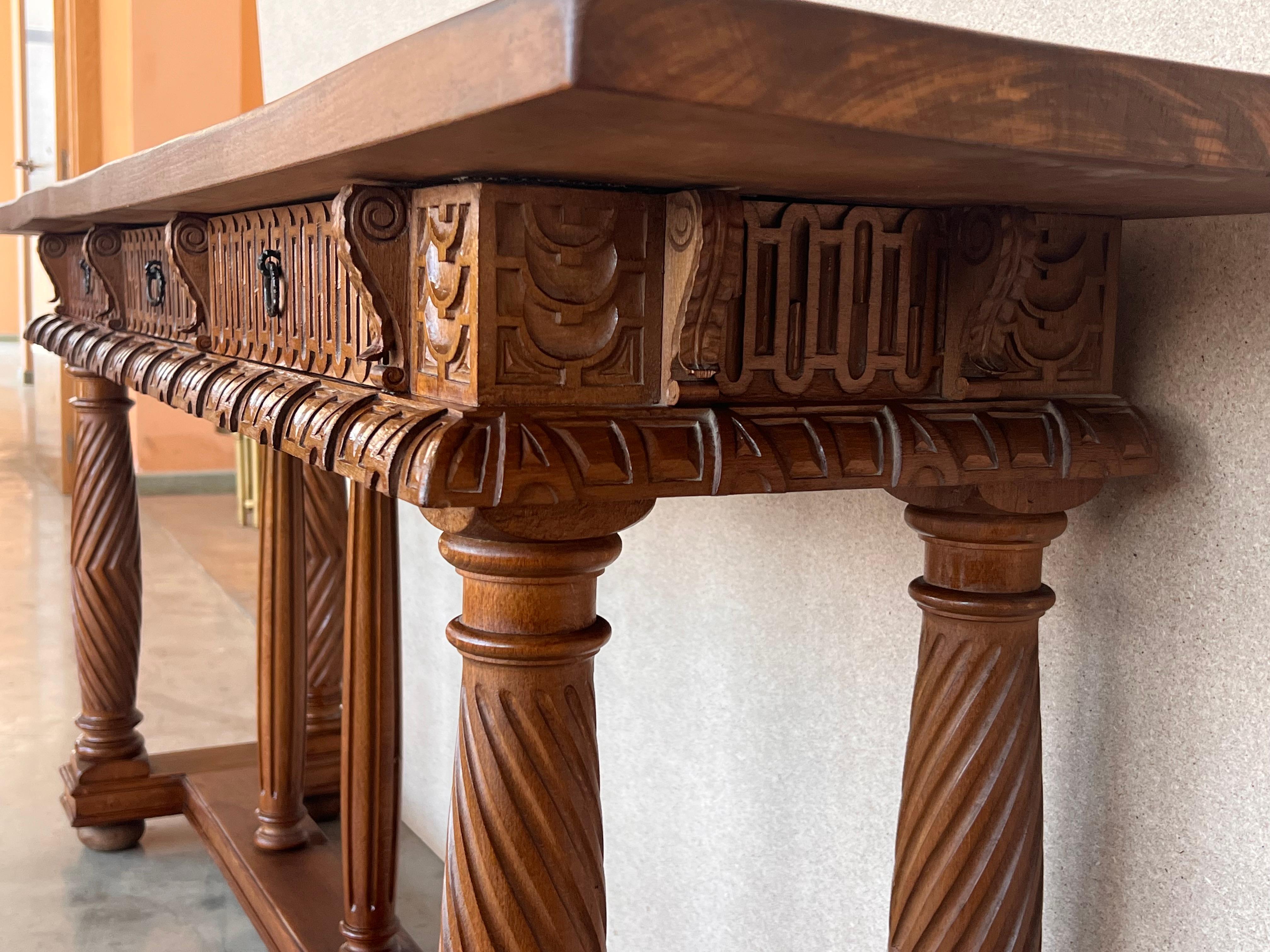 Early 20th Century Catalan Spanish Hand Carved Walnut Console Table 7