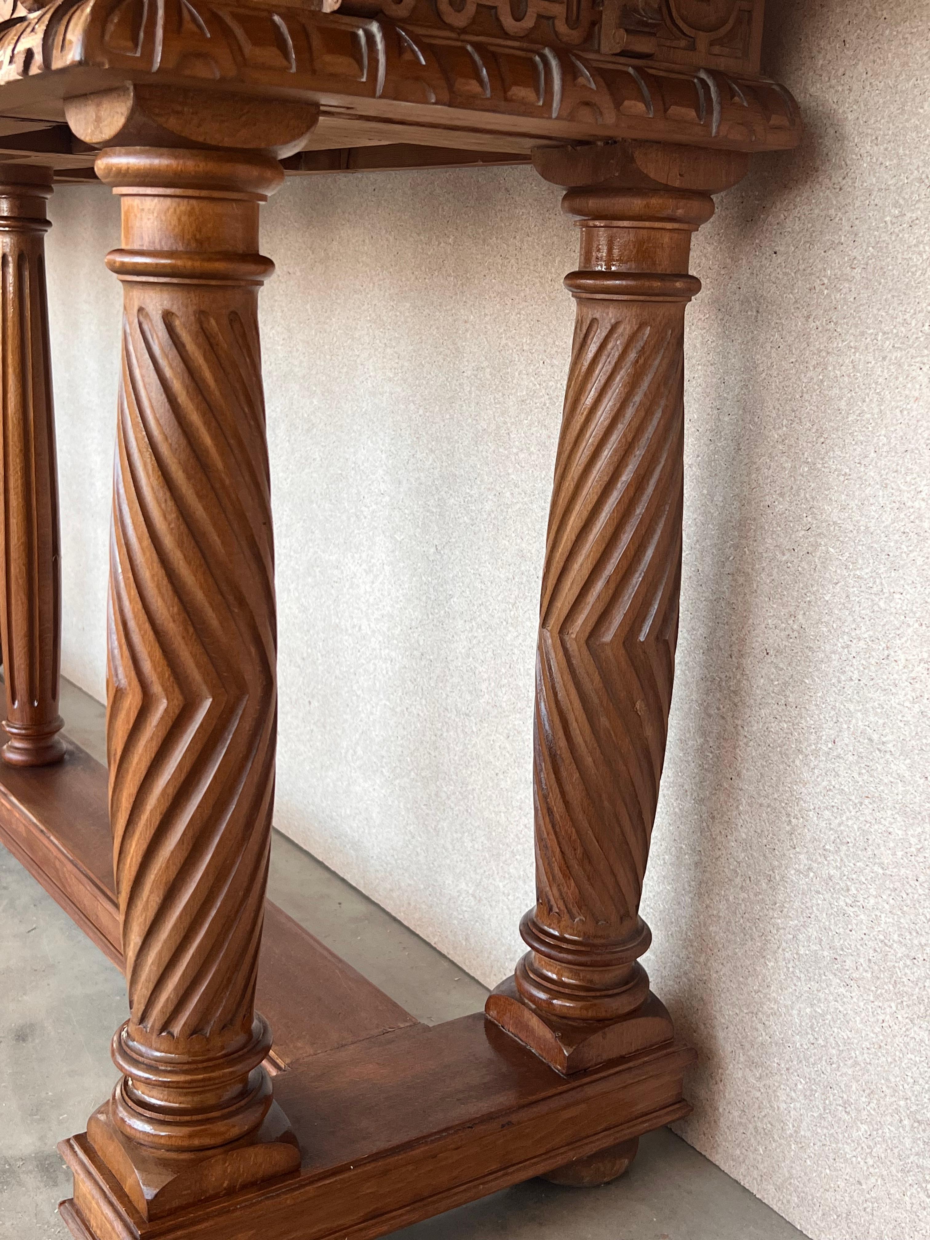 Early 20th Century Catalan Spanish Hand Carved Walnut Console Table 9