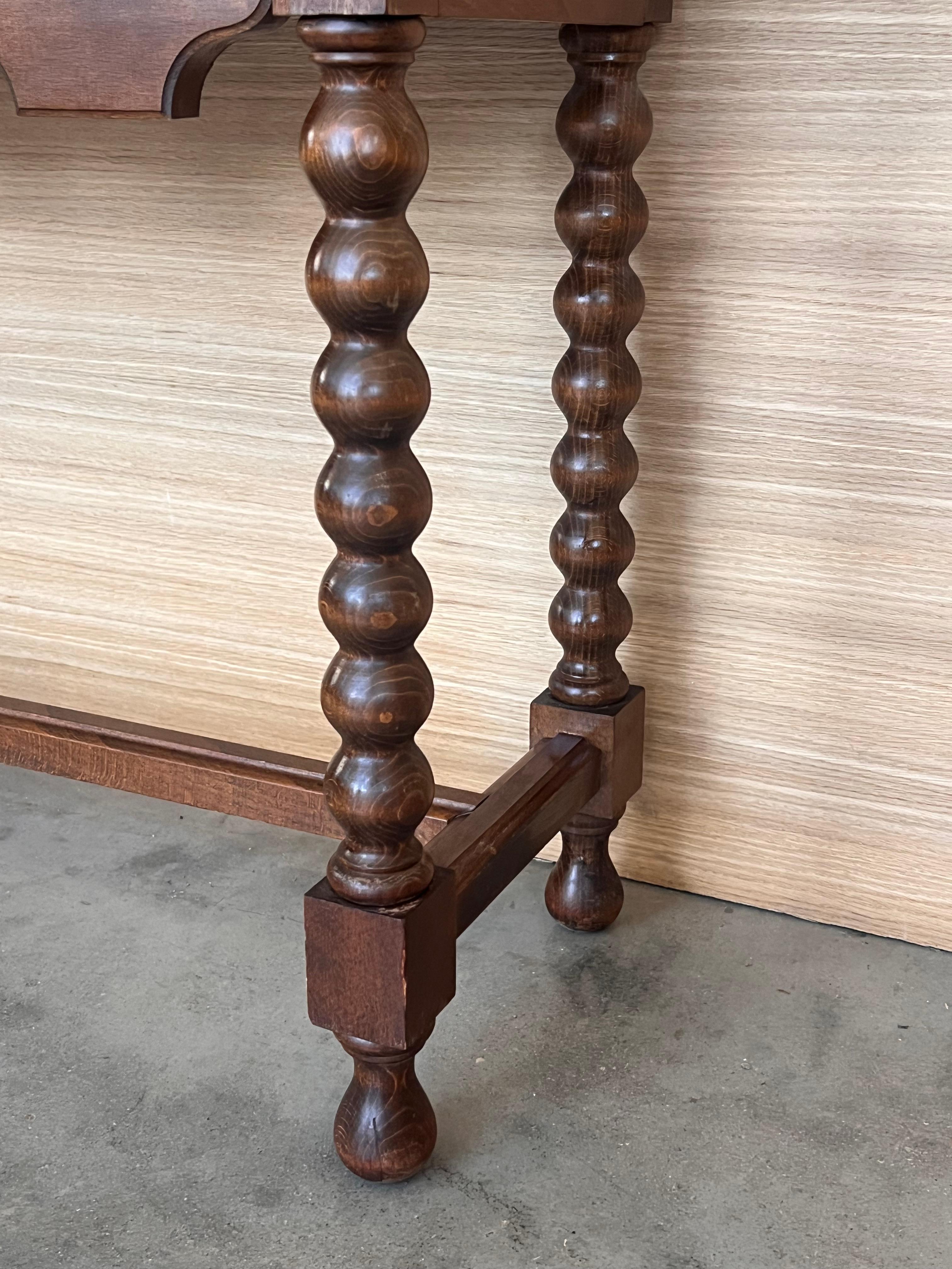Early 20th Century Catalan Spanish Hand Carved Walnut Console Table 11