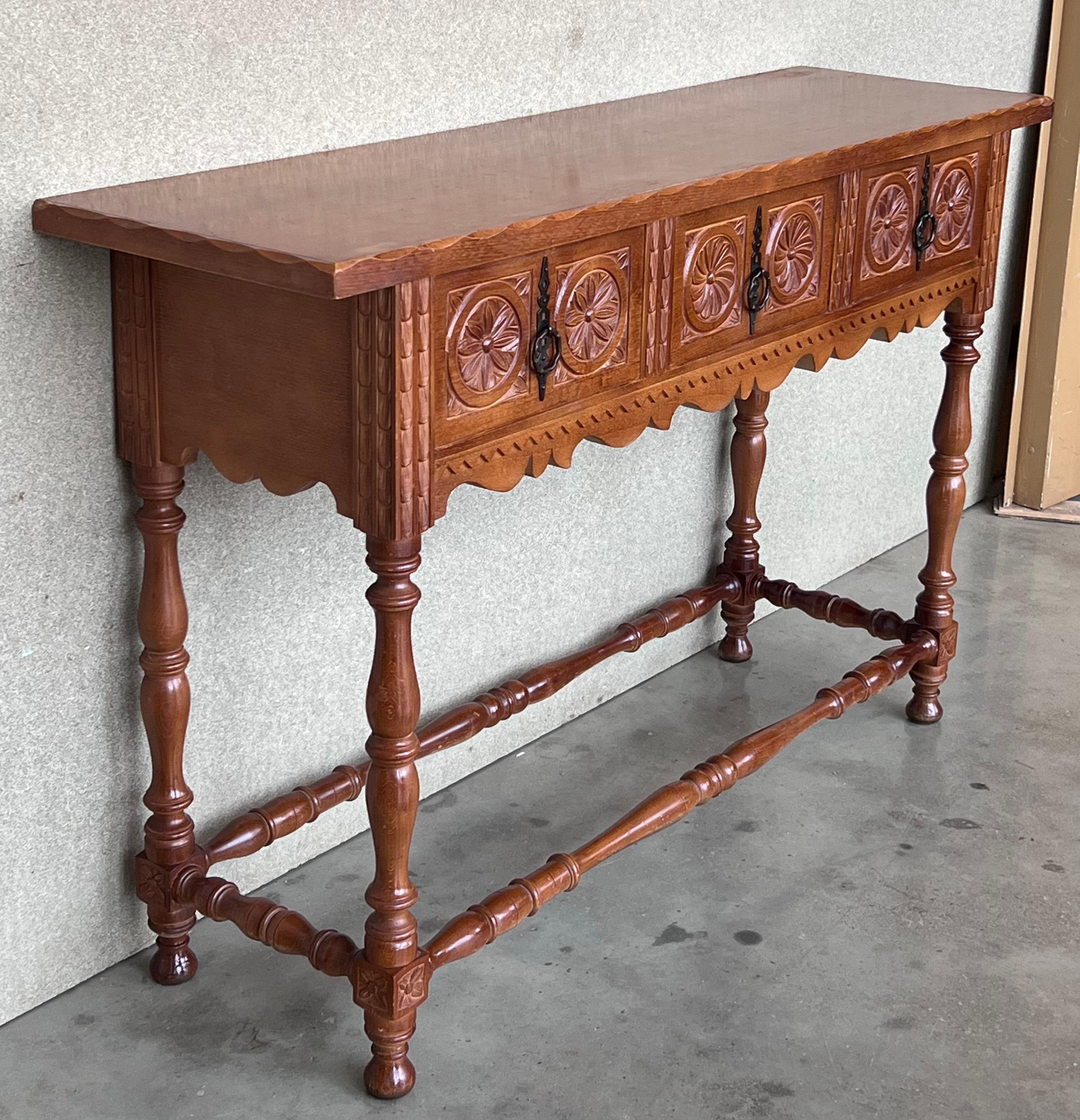 Early 20th Century Catalan Spanish Hand Carved Walnut Console Table 1