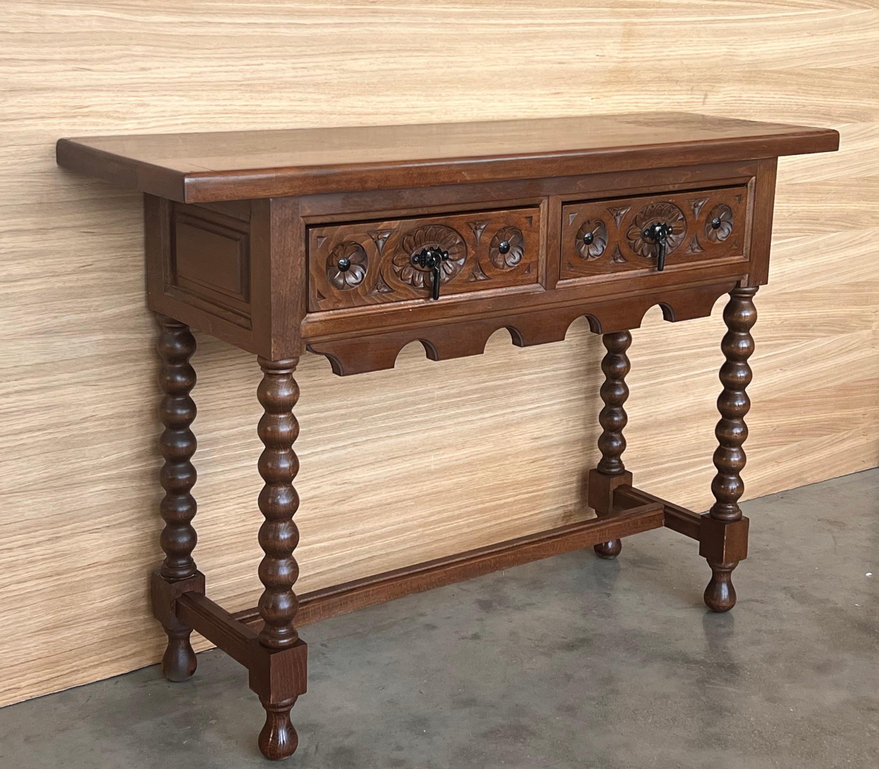 Early 20th Century Catalan Spanish Hand Carved Walnut Console Table 1