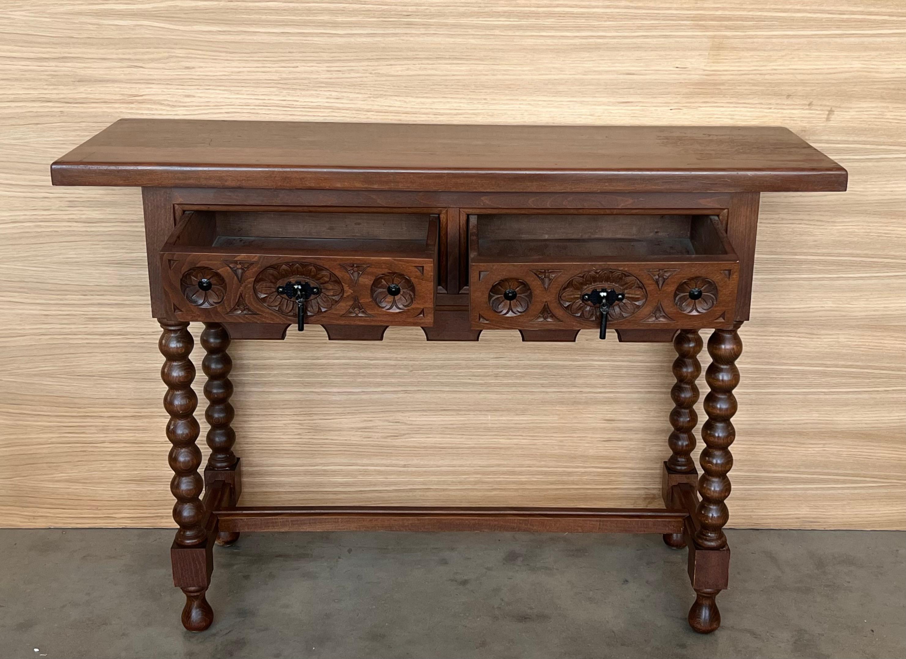 Early 20th Century Catalan Spanish Hand Carved Walnut Console Table 3