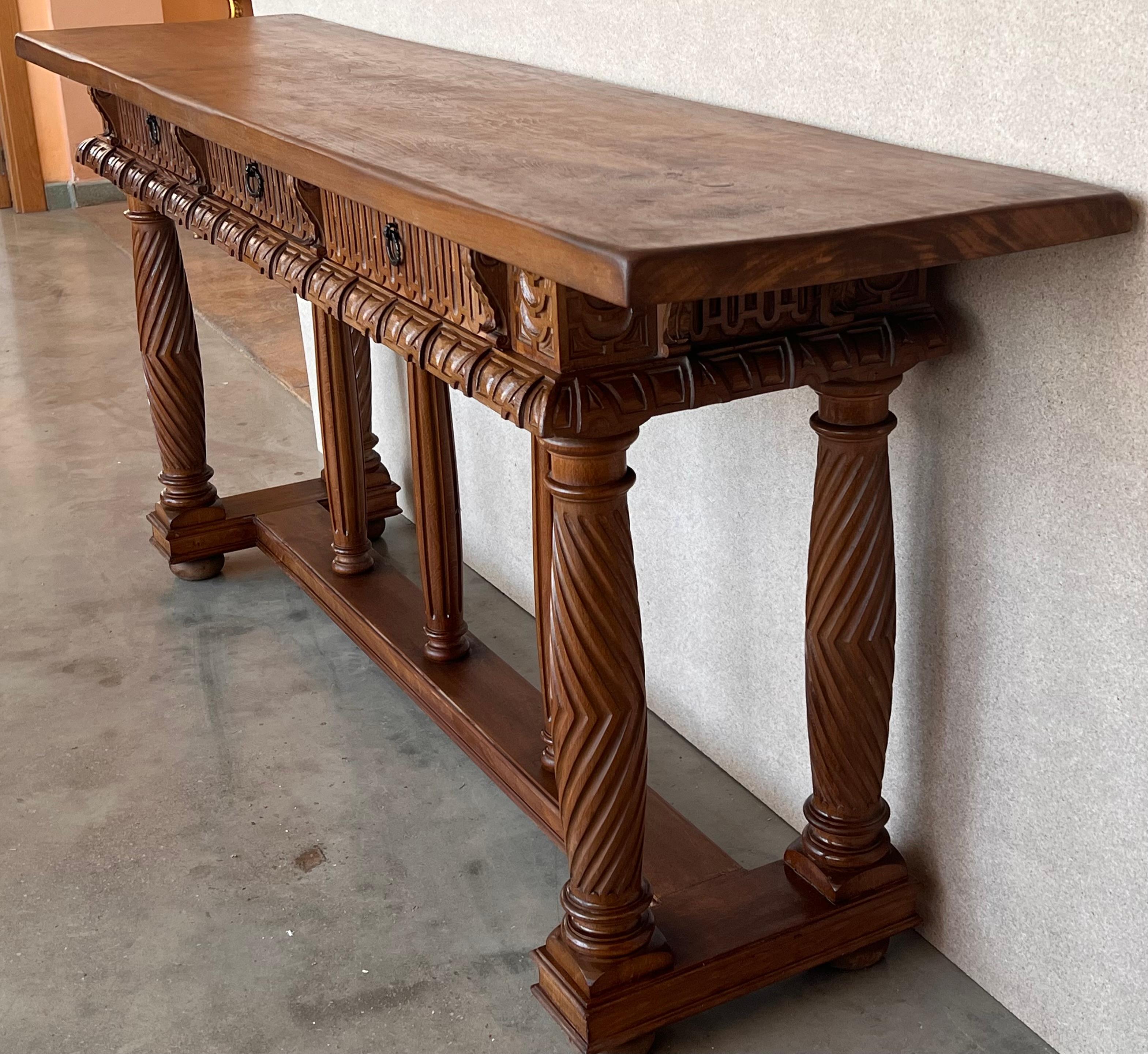 Early 20th Century Catalan Spanish Hand Carved Walnut Console Table 5