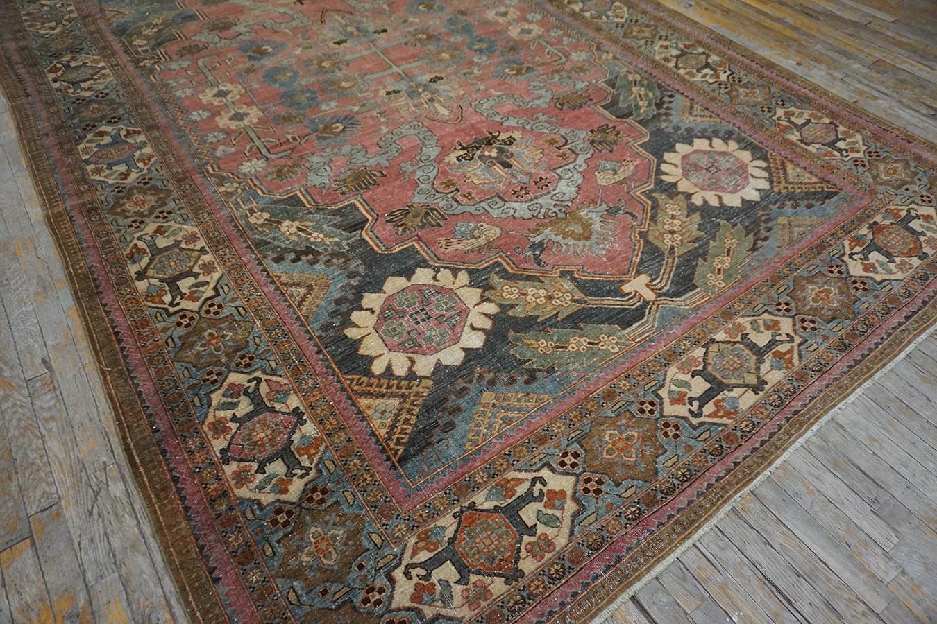 Early 20th Century Caucasian Carpet ( 8'4'' x 11'9'' - 255 x 360 ) For Sale 2