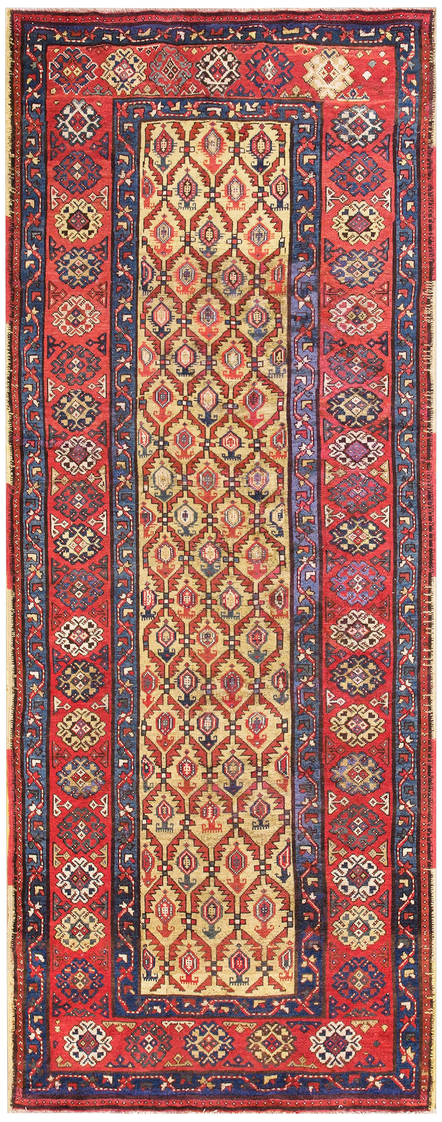Tapis du Karabagh du début du 20ème siècle ( 4'2" x 11' - 127 x 335 )