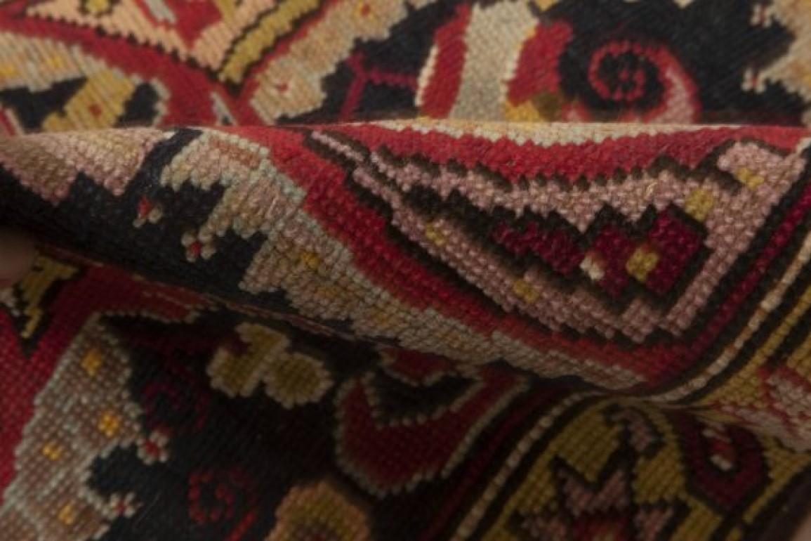 Early 20th century Caucasian Karabagh rug
Size: 7'3