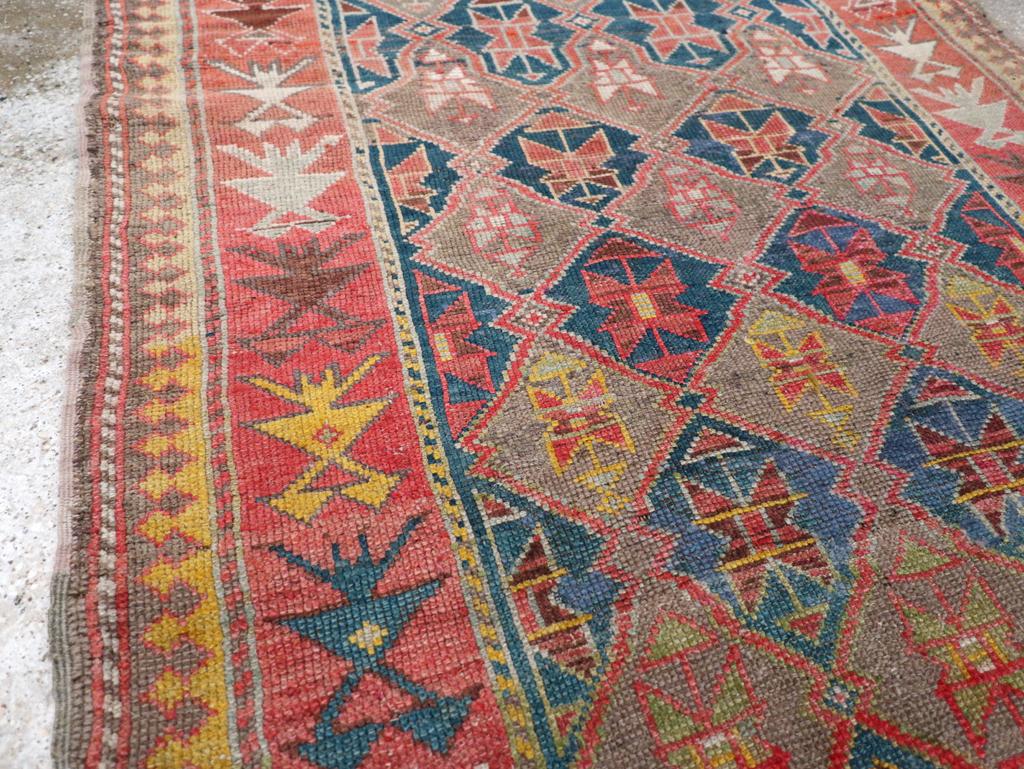 Kazakh Tapis d'accent caucasien kazak du début du 20e siècle en vente