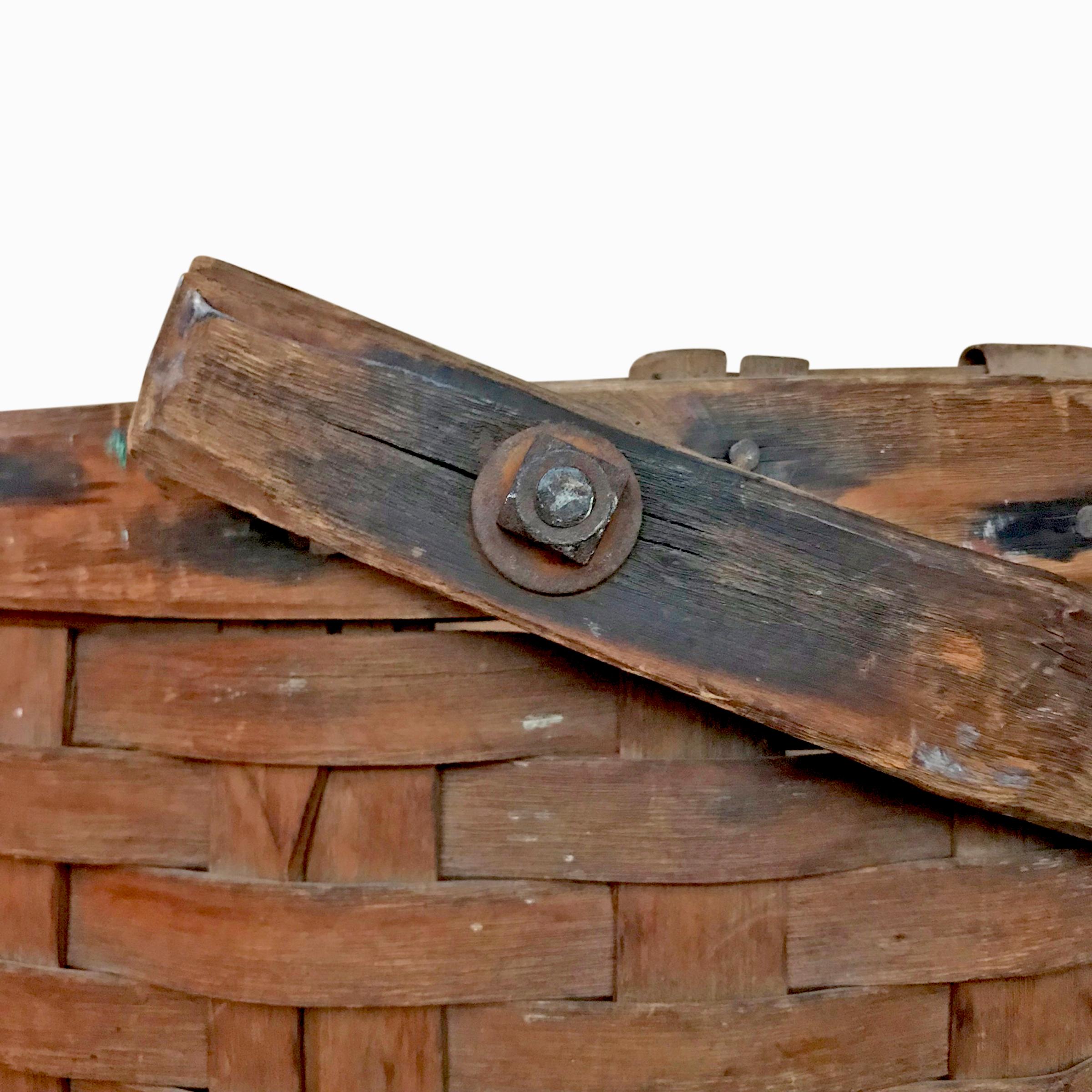 Hand-Woven Early 20th Century Cedar Splint Basket