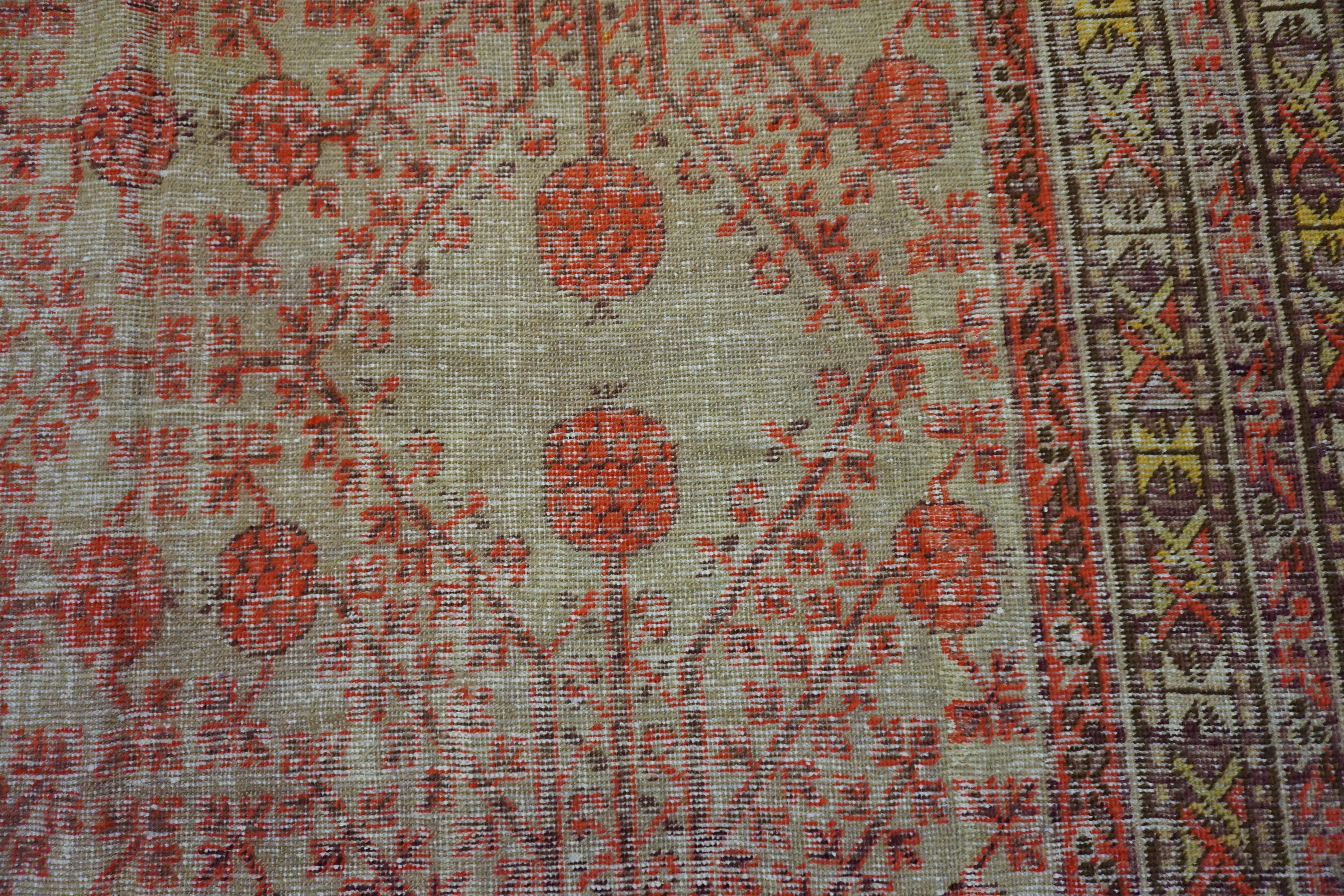 Early 20th Century Central Asian Khotan Carpet ( 8'8