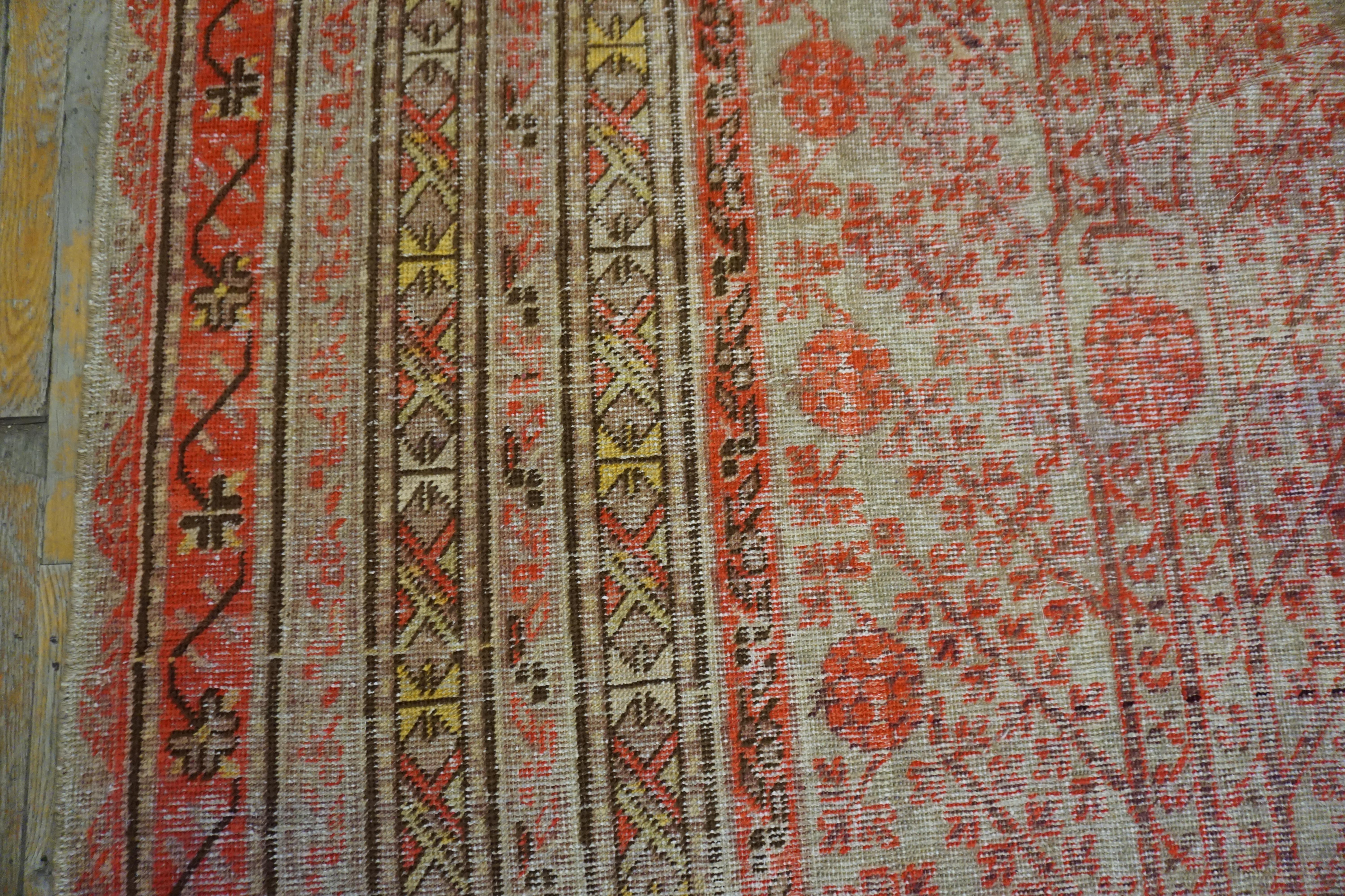 Early 20th Century Central Asian Khotan Carpet ( 8'8