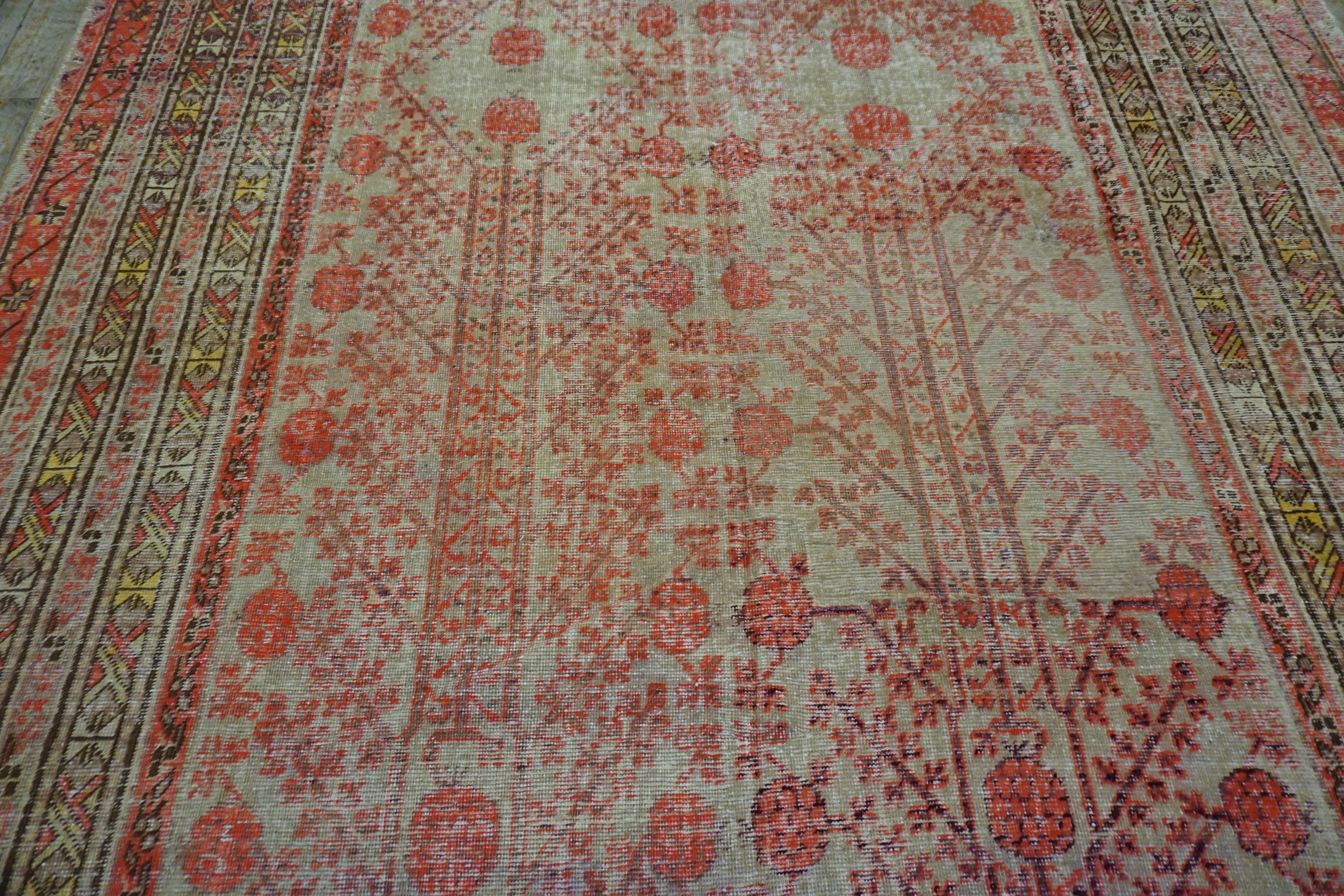Early 20th Century Central Asian Khotan Carpet ( 8'8