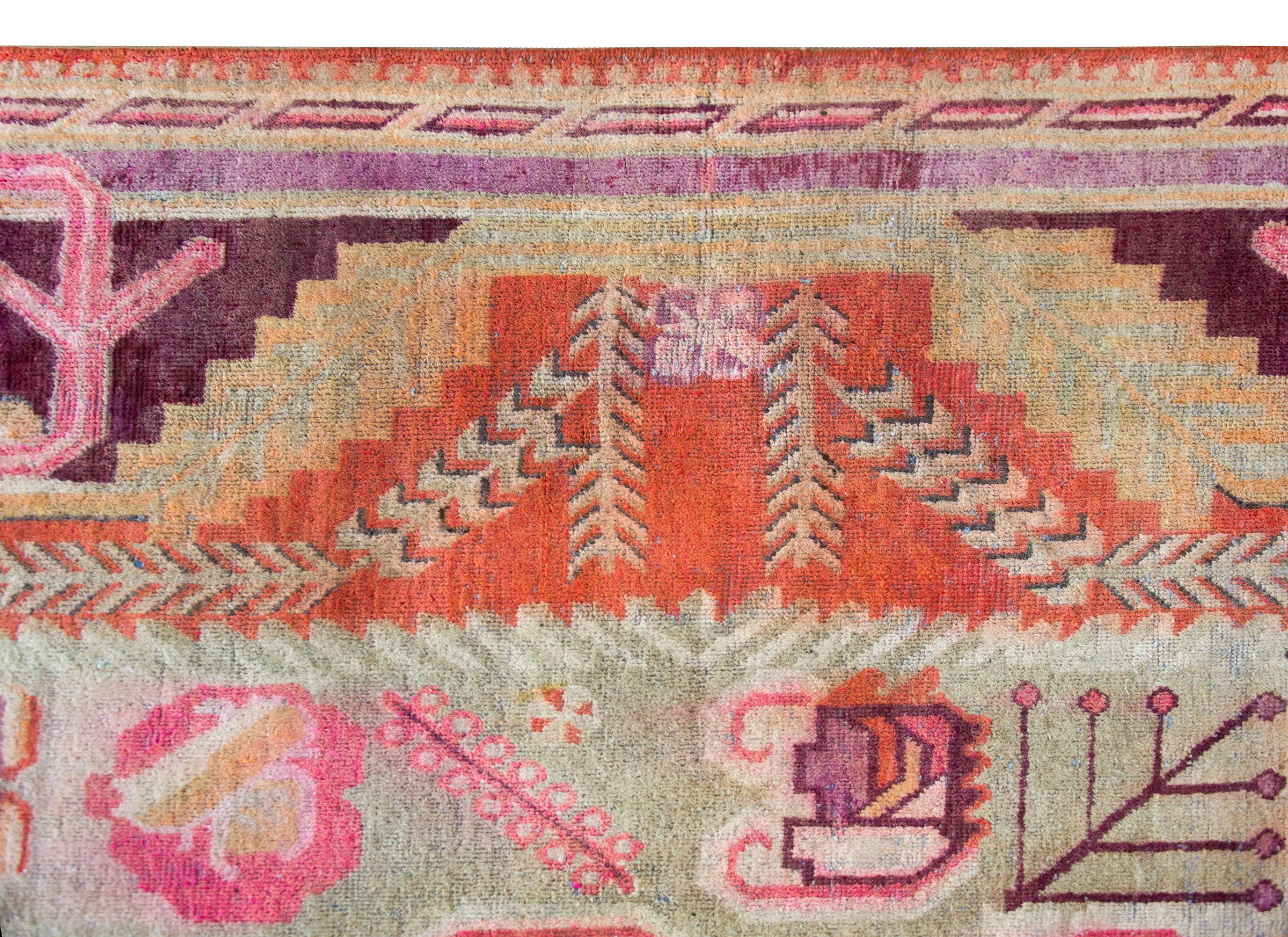 Early 20th Century Central Asian Khotan Rug For Sale 5