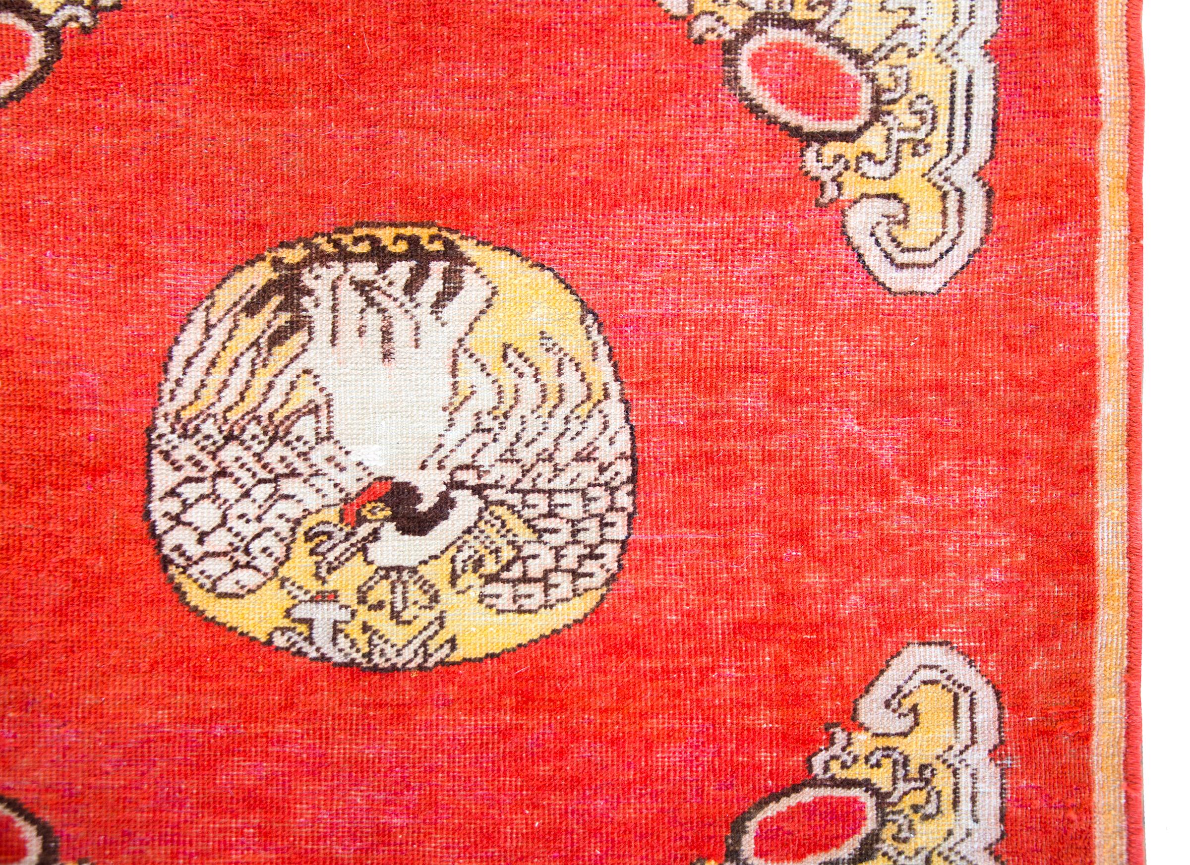 Zentralasiatischer Khotan-Teppich aus dem frühen 20. (Mitte des 20. Jahrhunderts) im Angebot