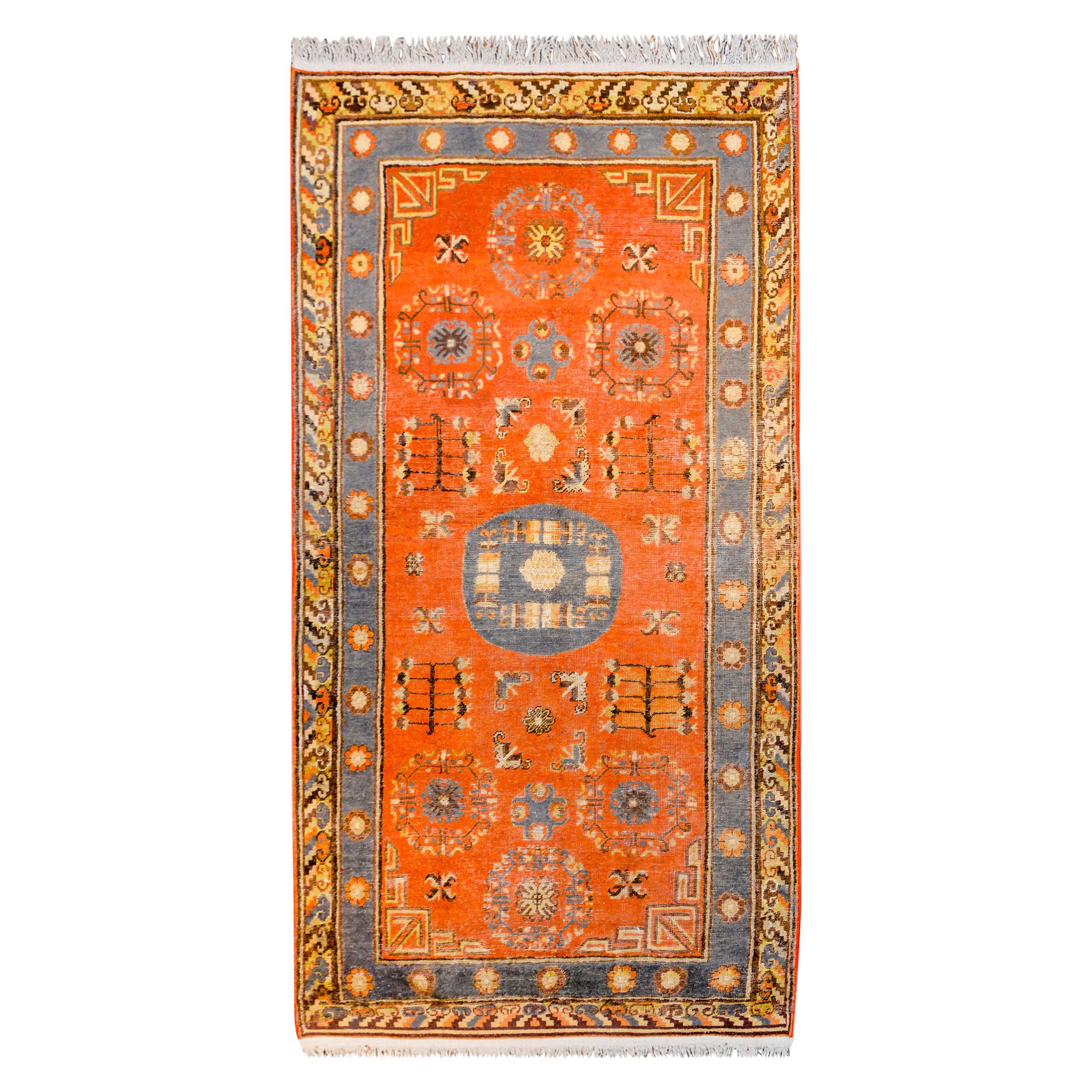 Early 20th Century Central Asian Khotan Rug For Sale