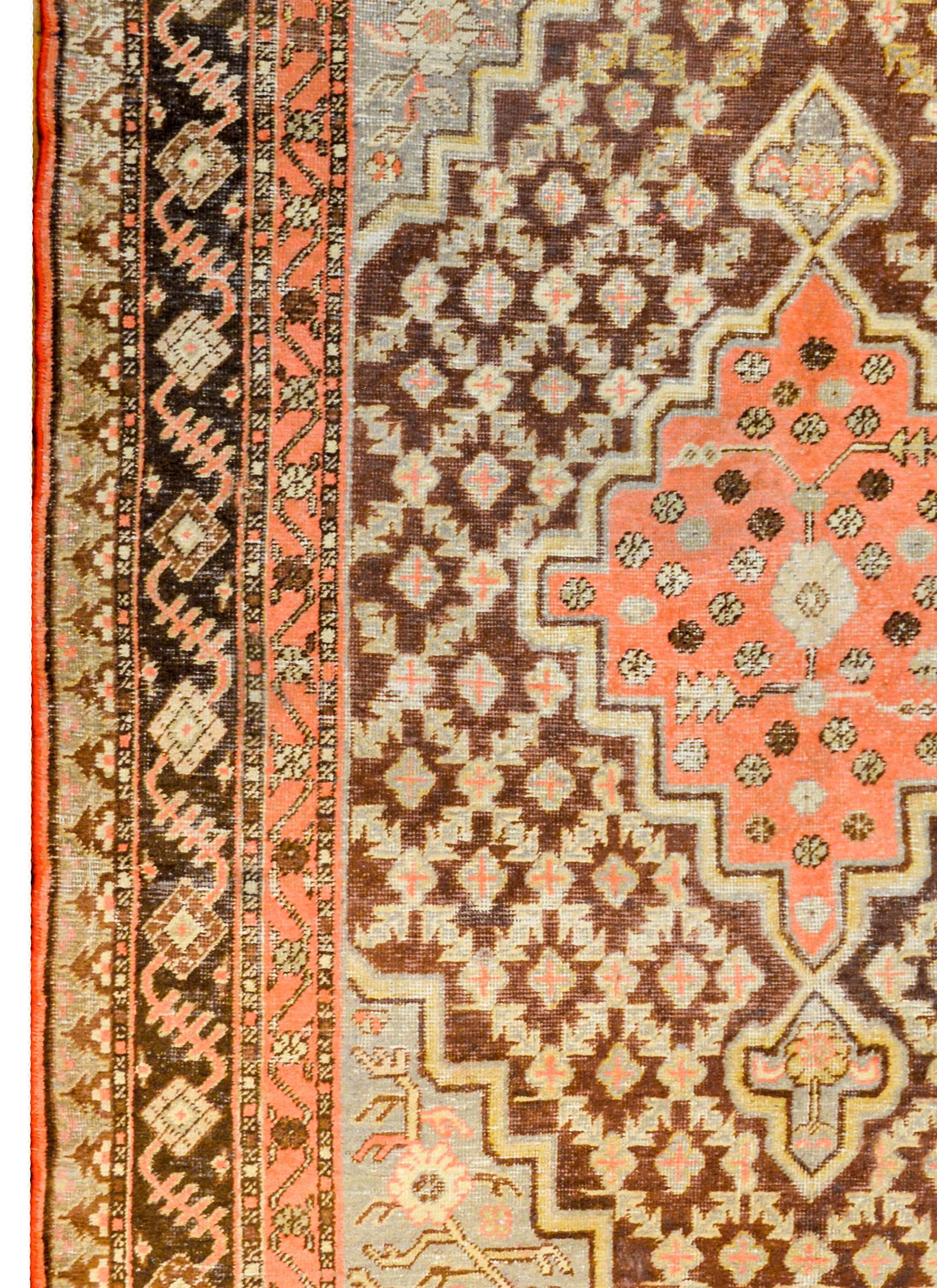 Alfombra Samarghand de Asia Central de principios del siglo XX Teñido con vegetales en venta