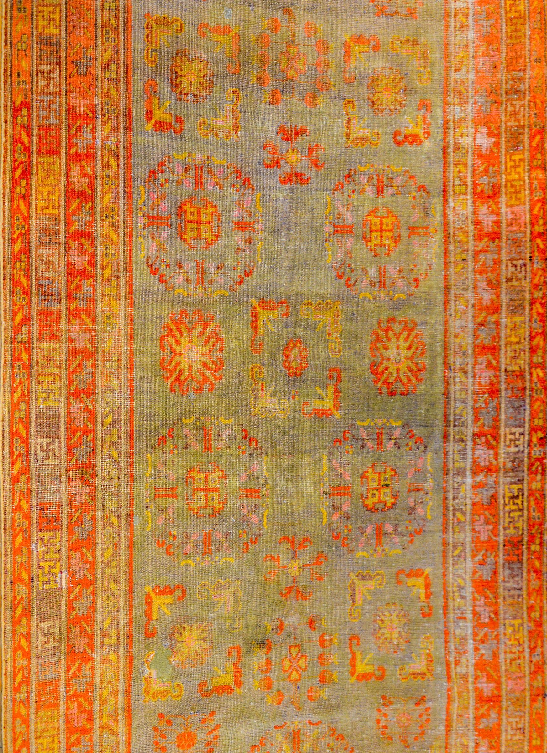 Vegetable Dyed Early 20th Century Central Asian Samarghand Rug For Sale