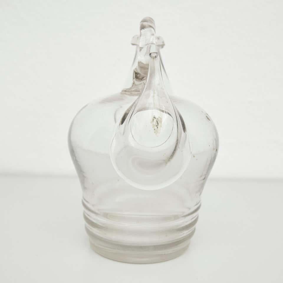20ième siècle Début du 20e siècle, Century Spanish Blown Glass Traditional Pitcher (pichet traditionnel en verre soufflé espagnol) en vente