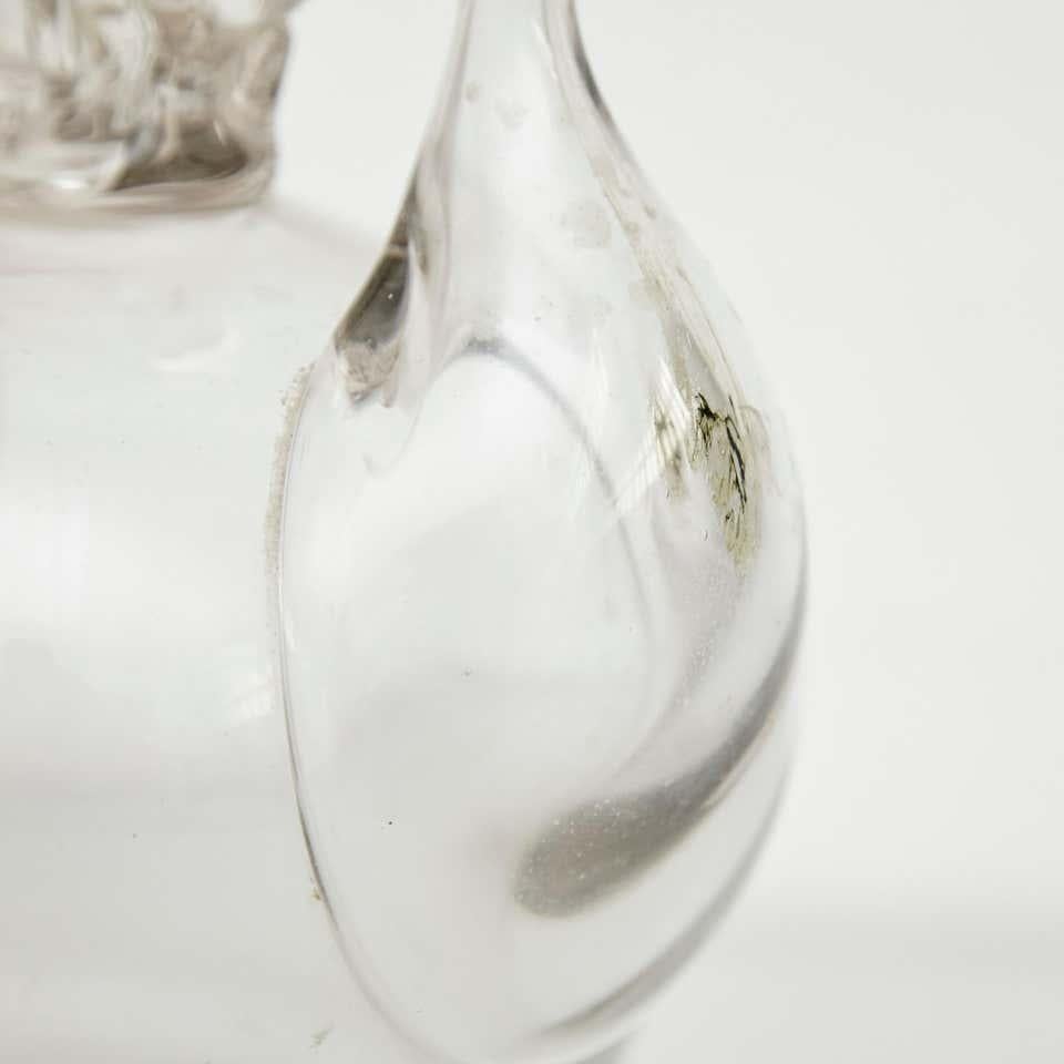 Verre Début du 20e siècle, Century Spanish Blown Glass Traditional Pitcher (pichet traditionnel en verre soufflé espagnol) en vente
