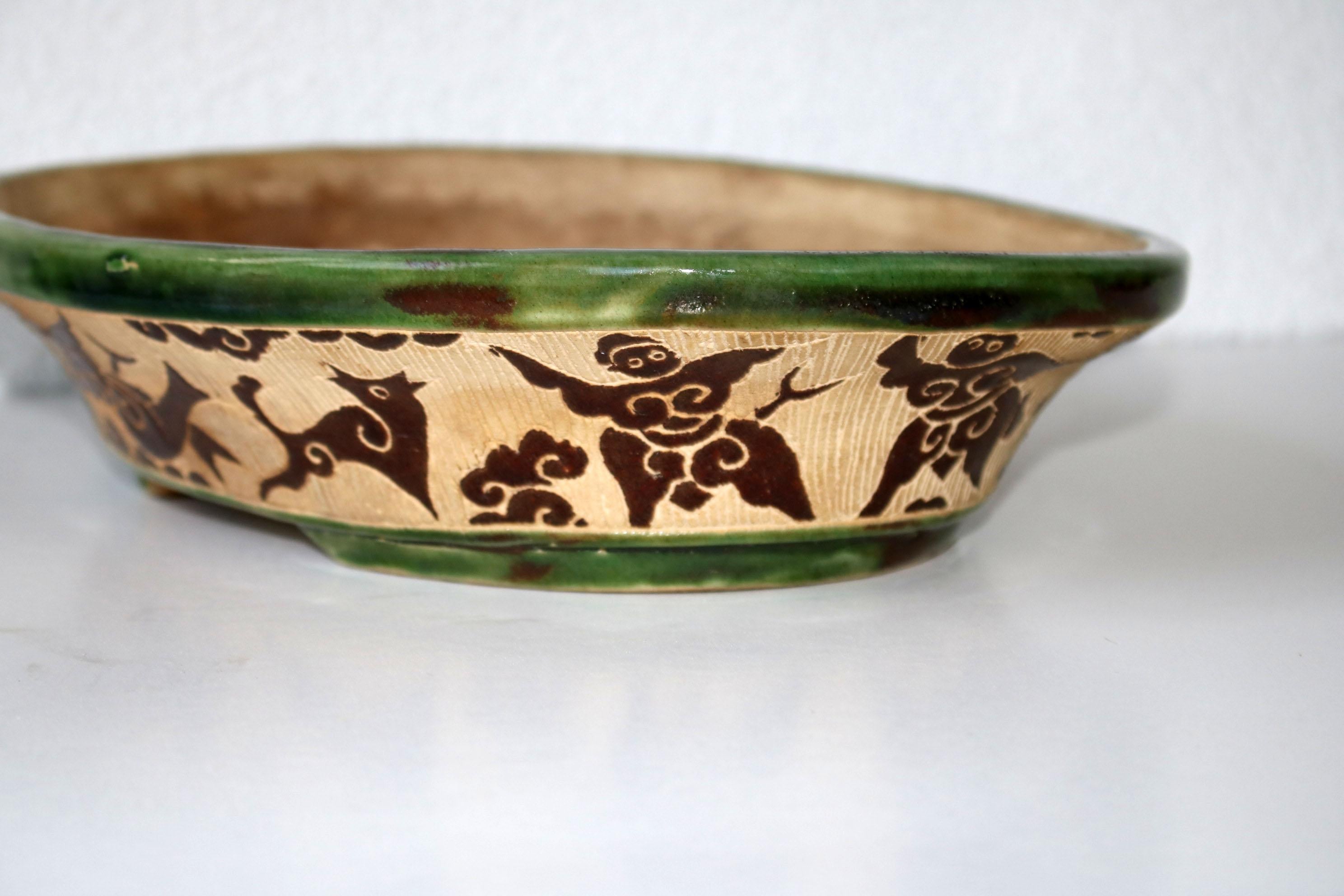 Belgian Early 20th Century Ceramic Fruit Bowl For Sale