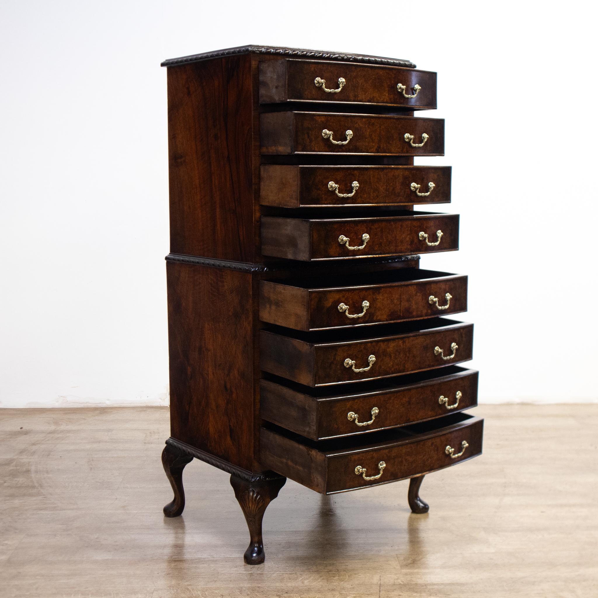 An attractive piece of storage furniture, this early 20th century set of drawers is relatively small and narrow and will make a great set of drawers for any space, ideal for smaller items in the bedroom, additional drawer capacity in an office, or