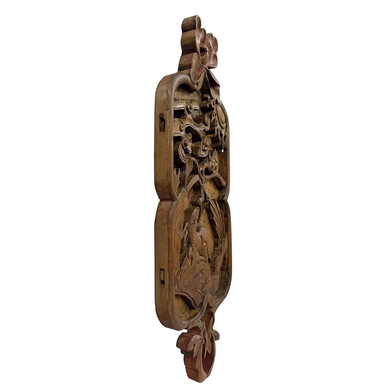 Pannello in legno intagliato in 3d dei primi del Novecento cinese, elemento architettonico appeso In condizioni buone in vendita a Pomona, CA