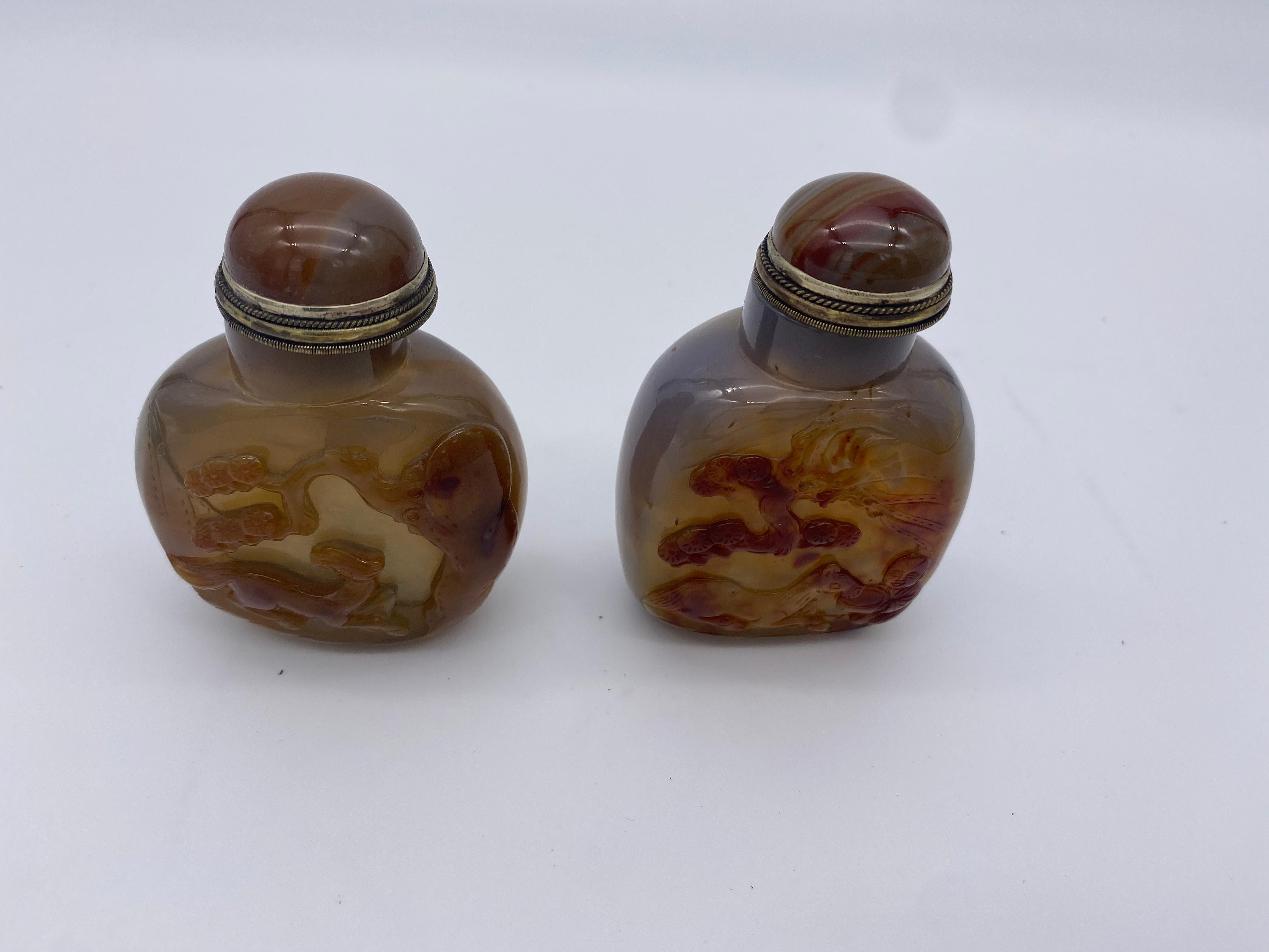Early 20th Century Chinese Agate and Jade Snuff Bottles 5