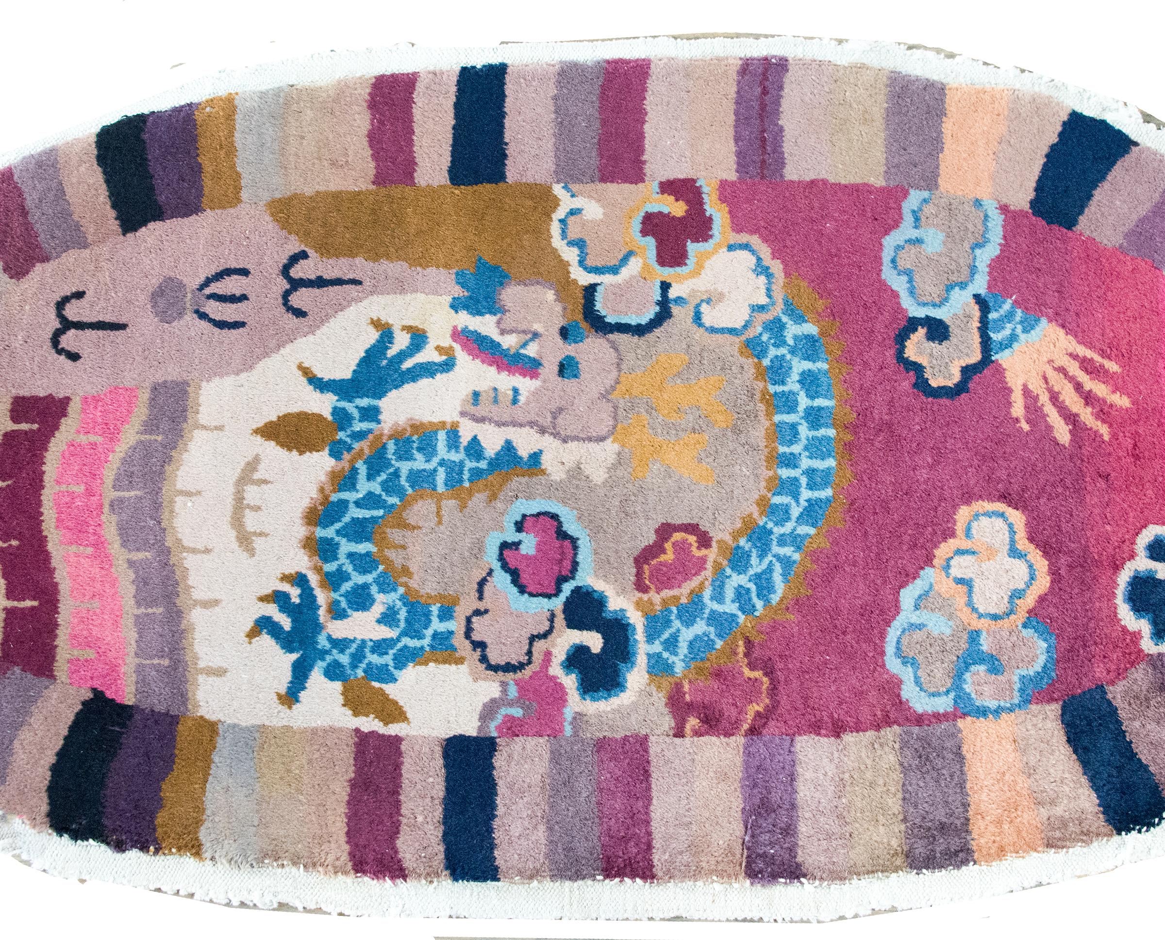 Hand-Knotted Early 20th Century Chinese Art Deco Oval Rug For Sale