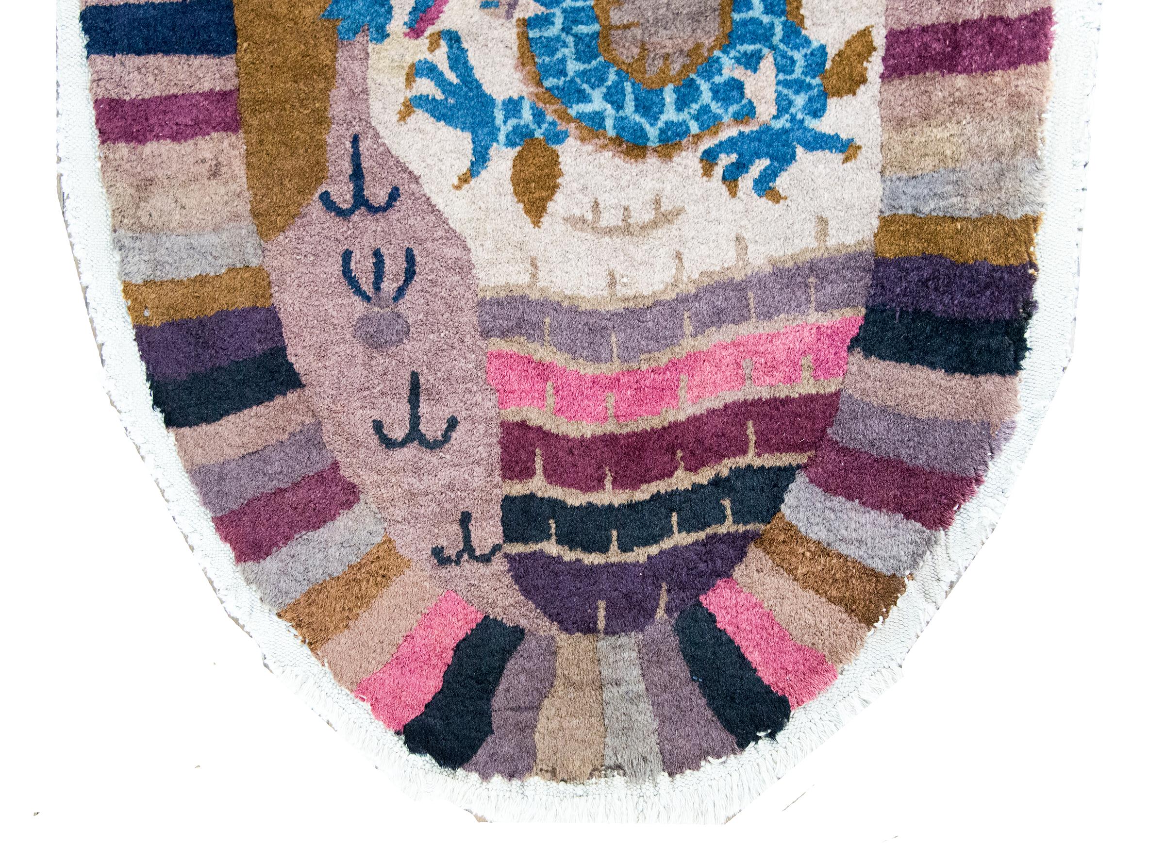 Early 20th Century Chinese Art Deco Oval Rug For Sale 3