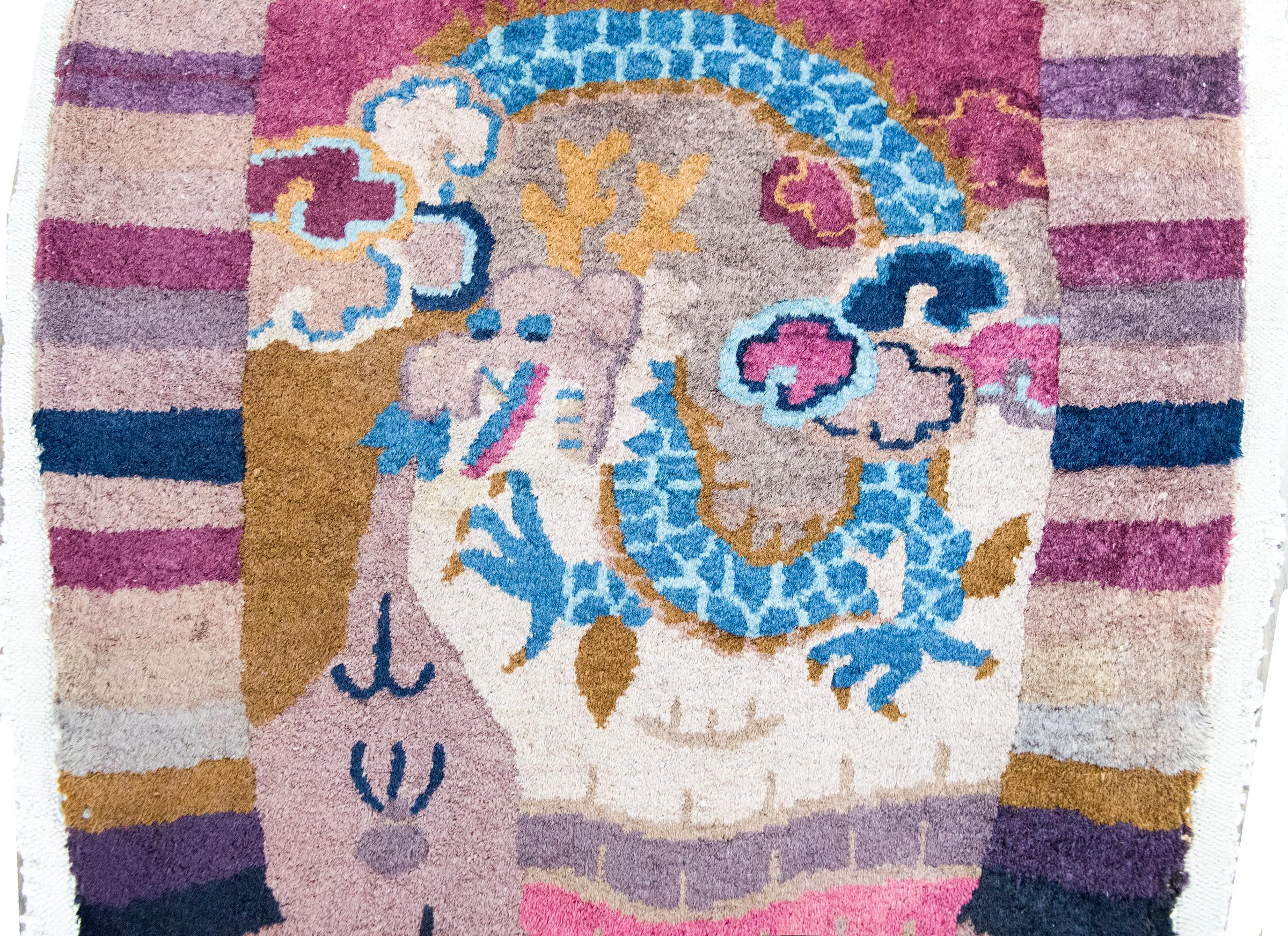 Early 20th Century Chinese Art Deco Oval Rug For Sale 4
