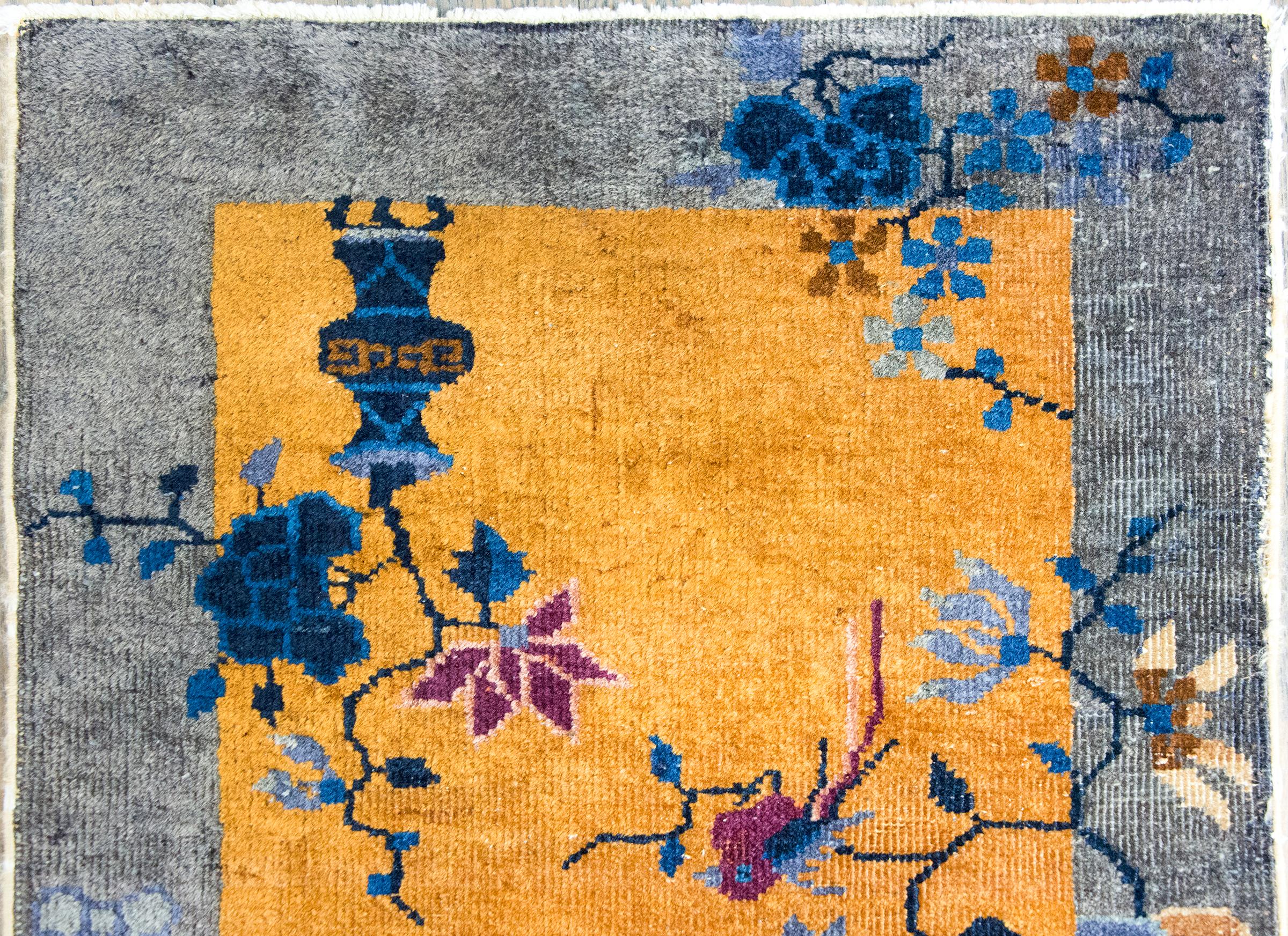 Early 20th Century Chinese Art Deco Rug For Sale 5