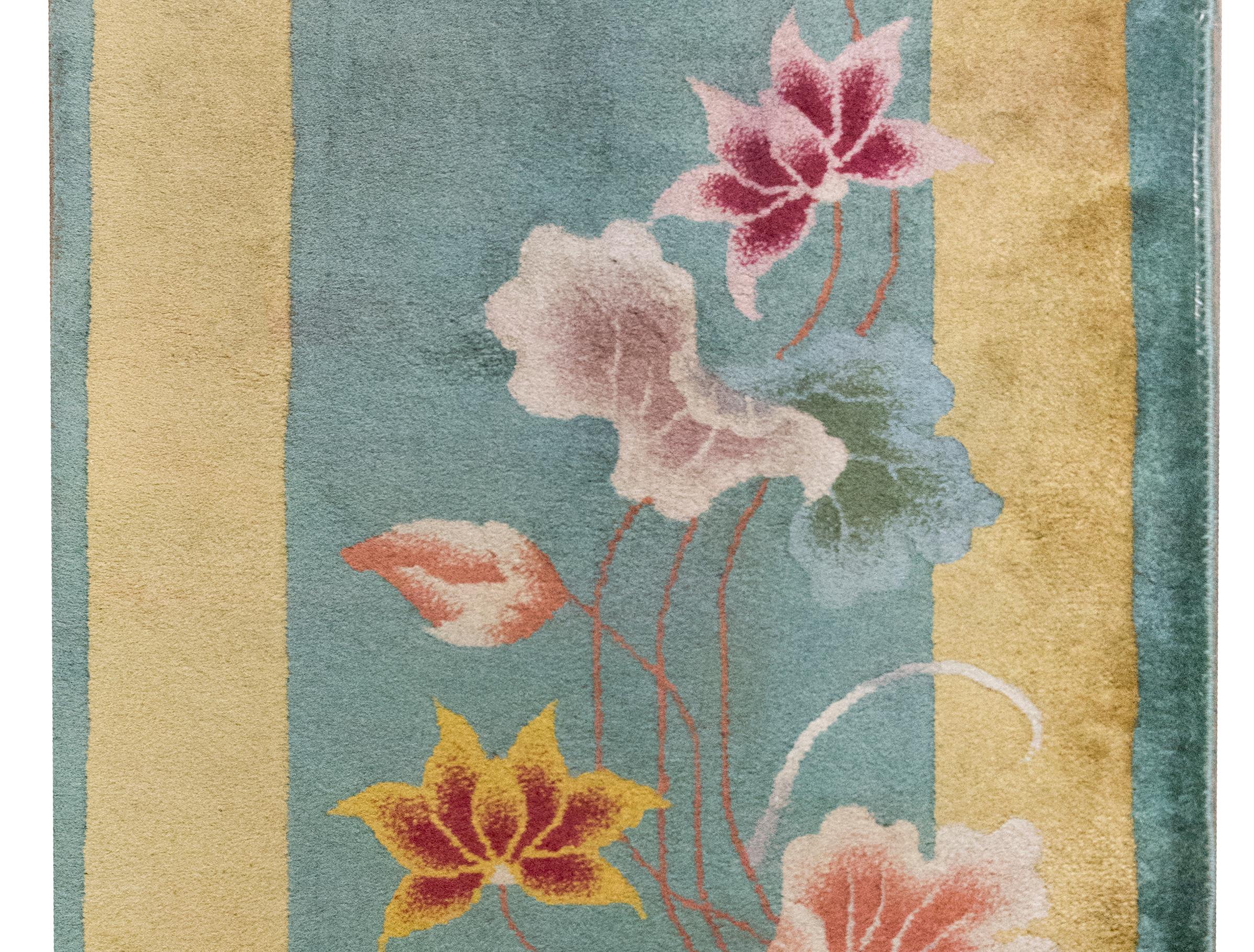 Early 20th Century Chinese Art Deco Rug For Sale 6