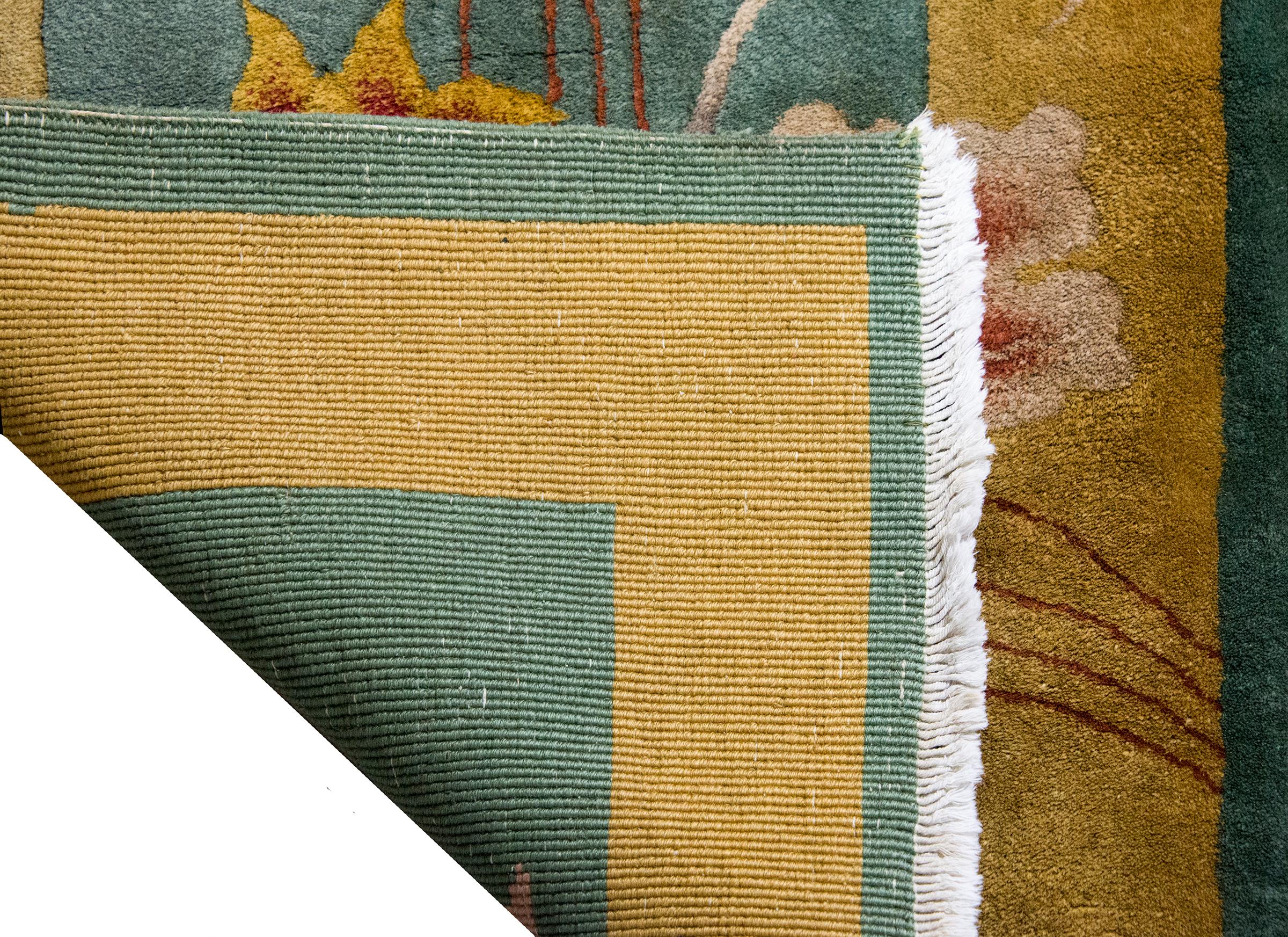 Early 20th Century Chinese Art Deco Rug For Sale 8
