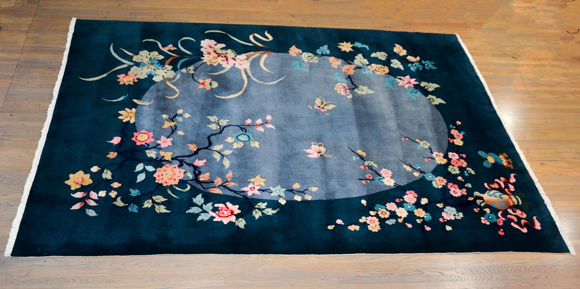 Early 20th Century Chinese Art Deco Rug For Sale 9