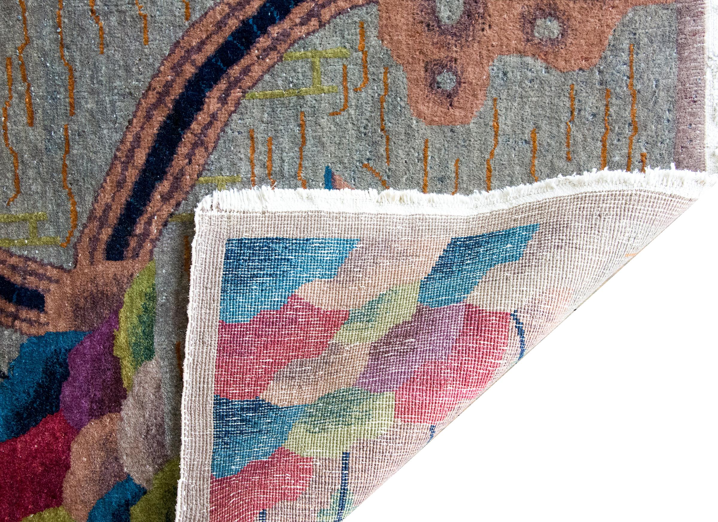 Early 20th Century Chinese Art Deco Rug For Sale 10