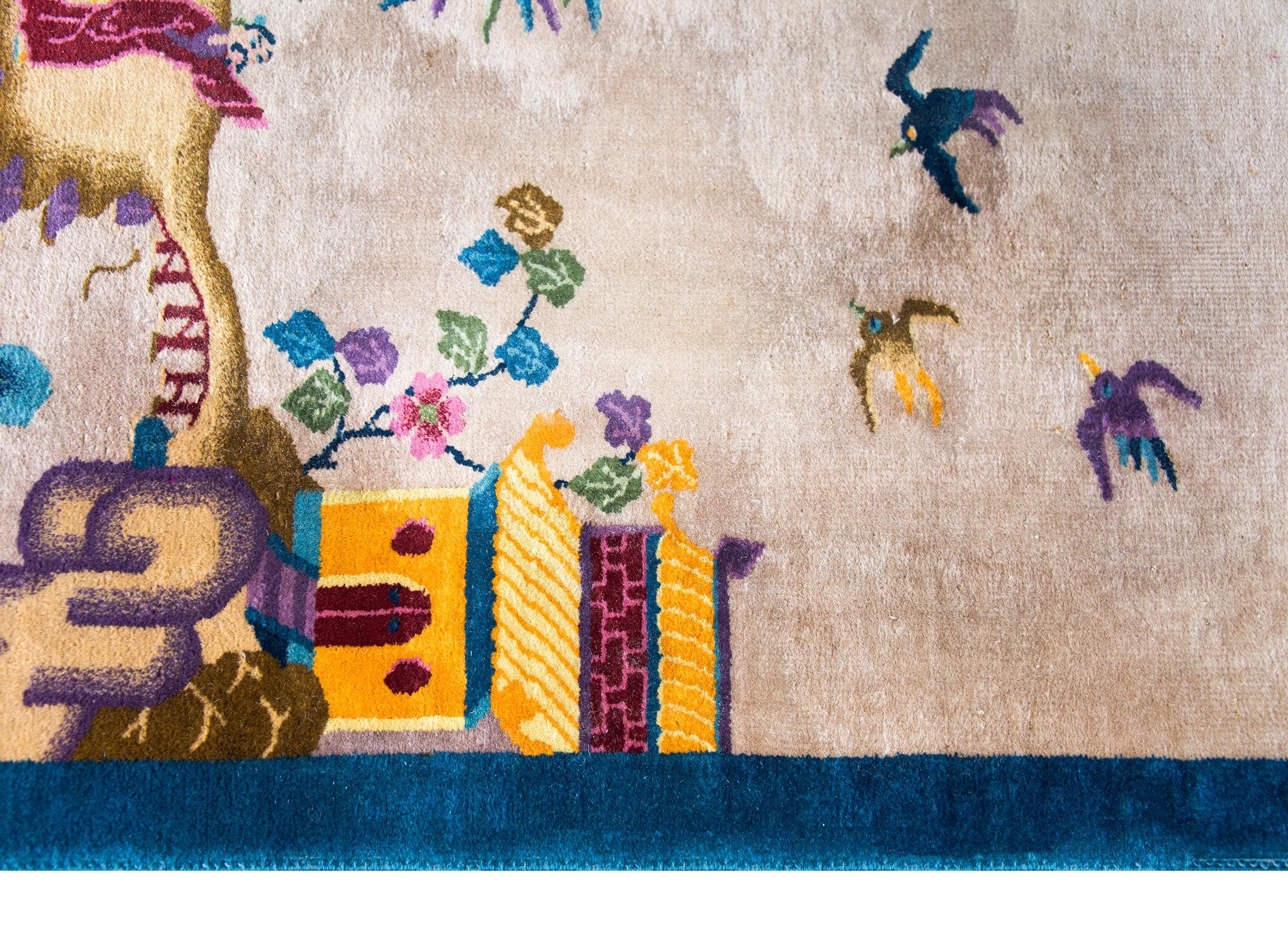 Chinesischer Art-Déco-Teppich aus dem frühen 20. (Handgeknüpft) im Angebot