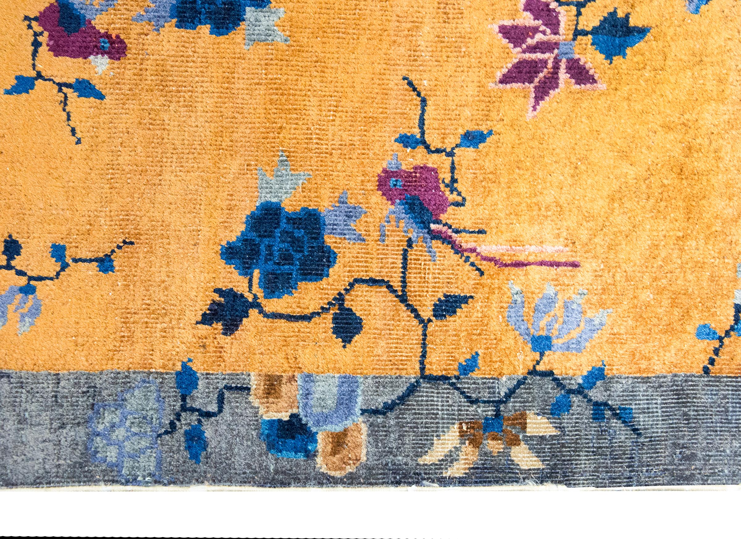 Early 20th Century Chinese Art Deco Rug In Good Condition For Sale In Chicago, IL