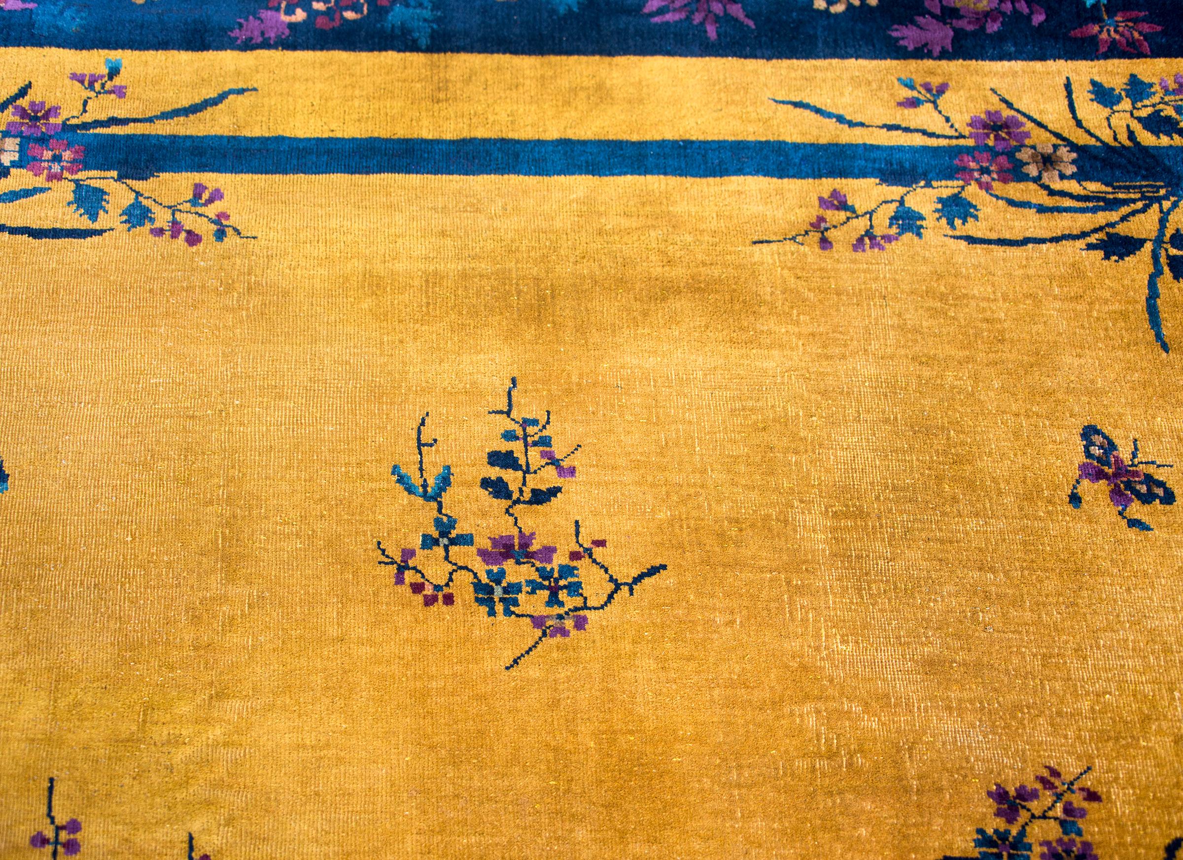 Chinesischer Art-déco-Teppich des frühen 20. Jahrhunderts (Frühes 20. Jahrhundert) im Angebot