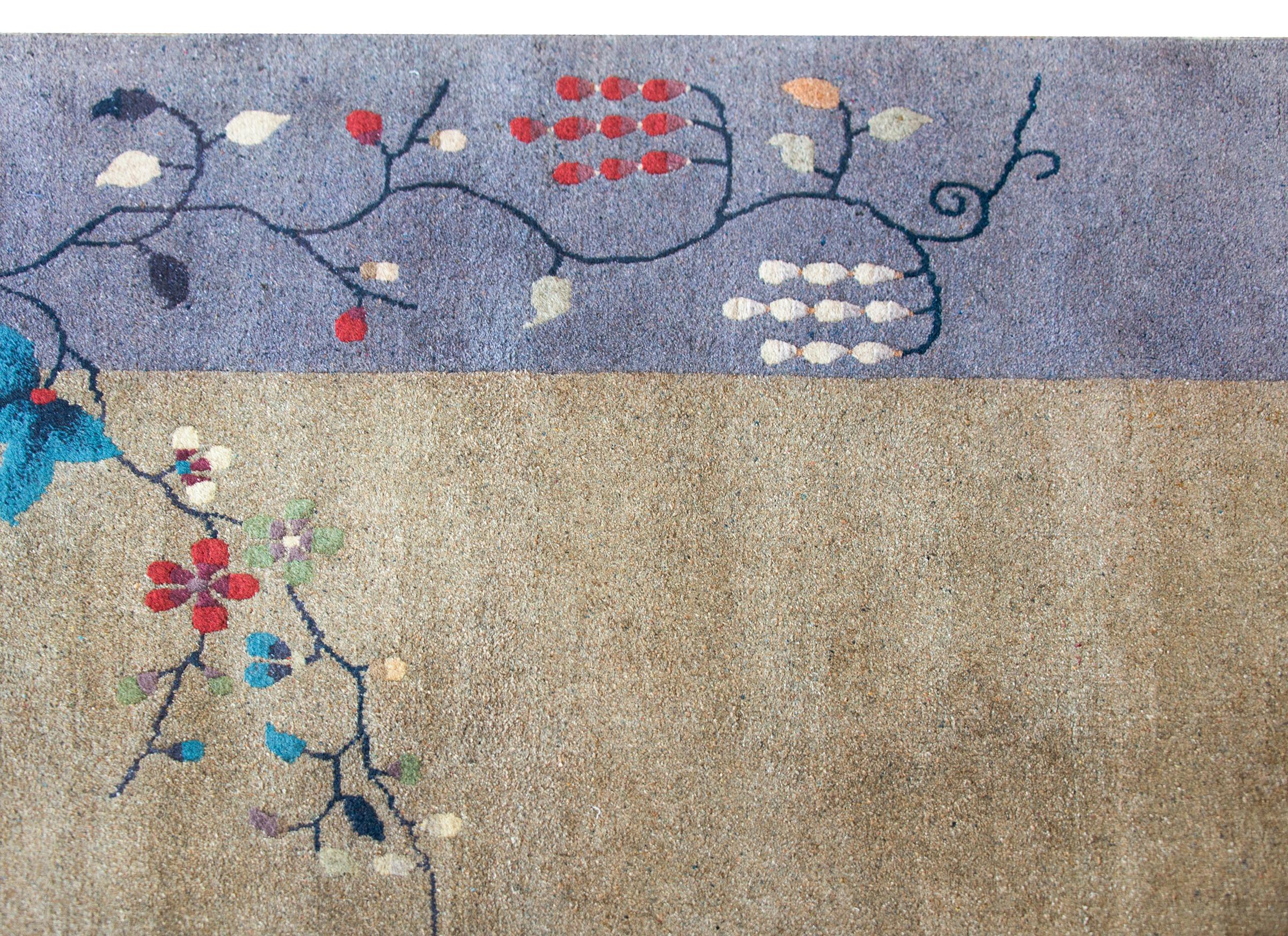 Chinesischer Art-Déco-Teppich aus dem frühen 20. im Angebot 1