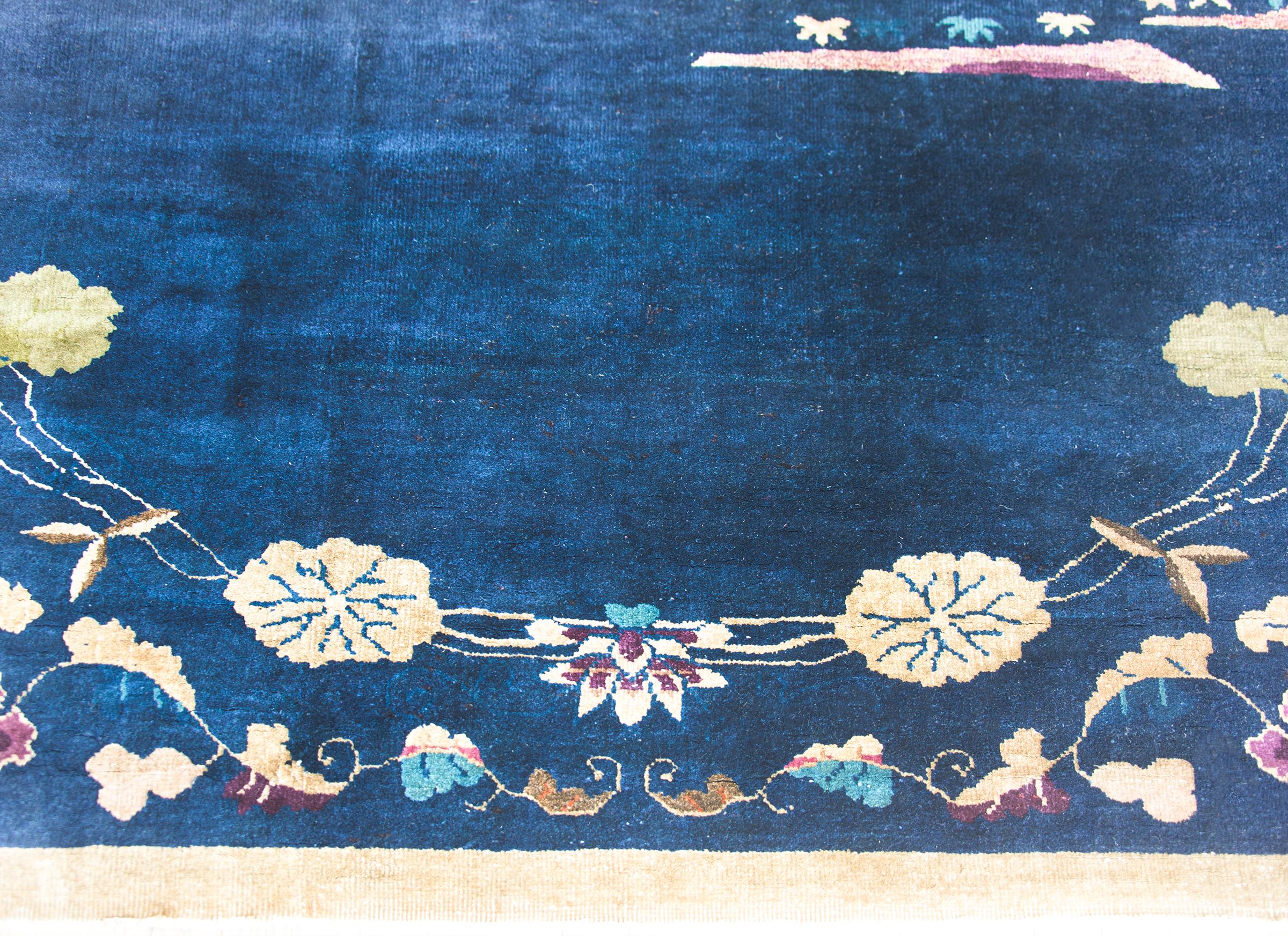 Early 20th Century Chinese Art Deco Rug For Sale 4