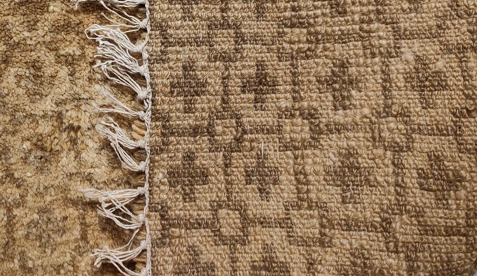 Early 20th Century Chinese Baotou Carpet ( 4 4