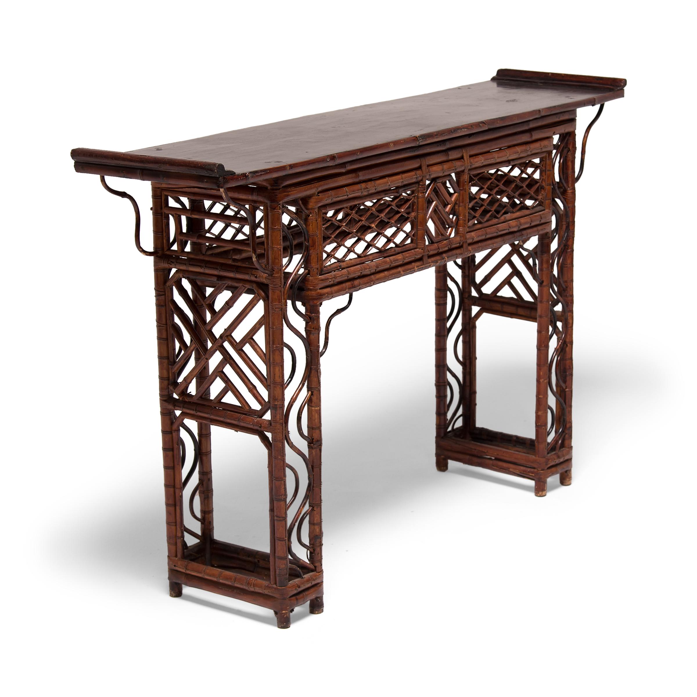 Early 20th Century Chinese Bent Bamboo Altar Table In Good Condition In Chicago, IL